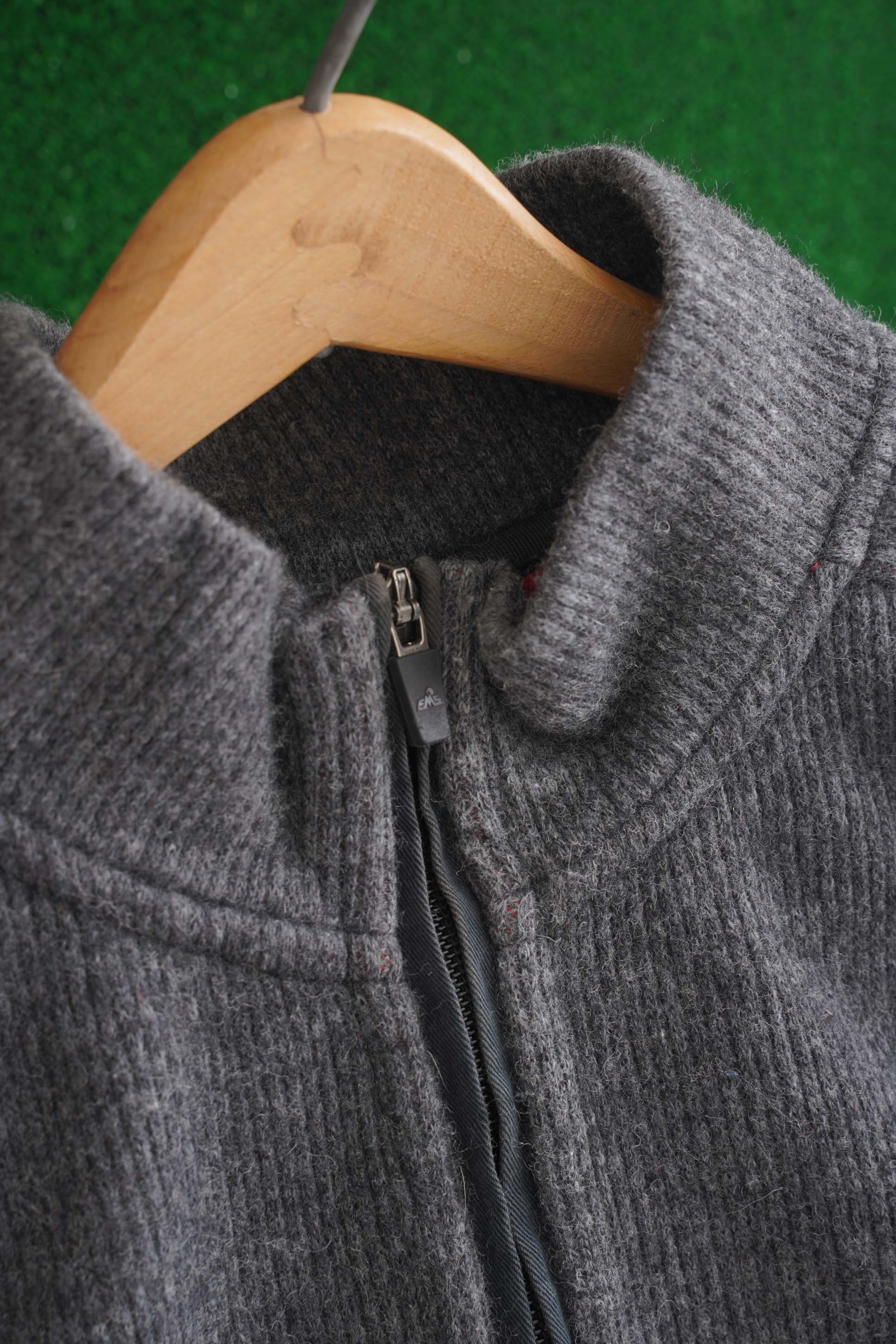 00S EMS (EASTERN MOUNTAIN SPORTS) HALF ZIP WOOL PULLOVER