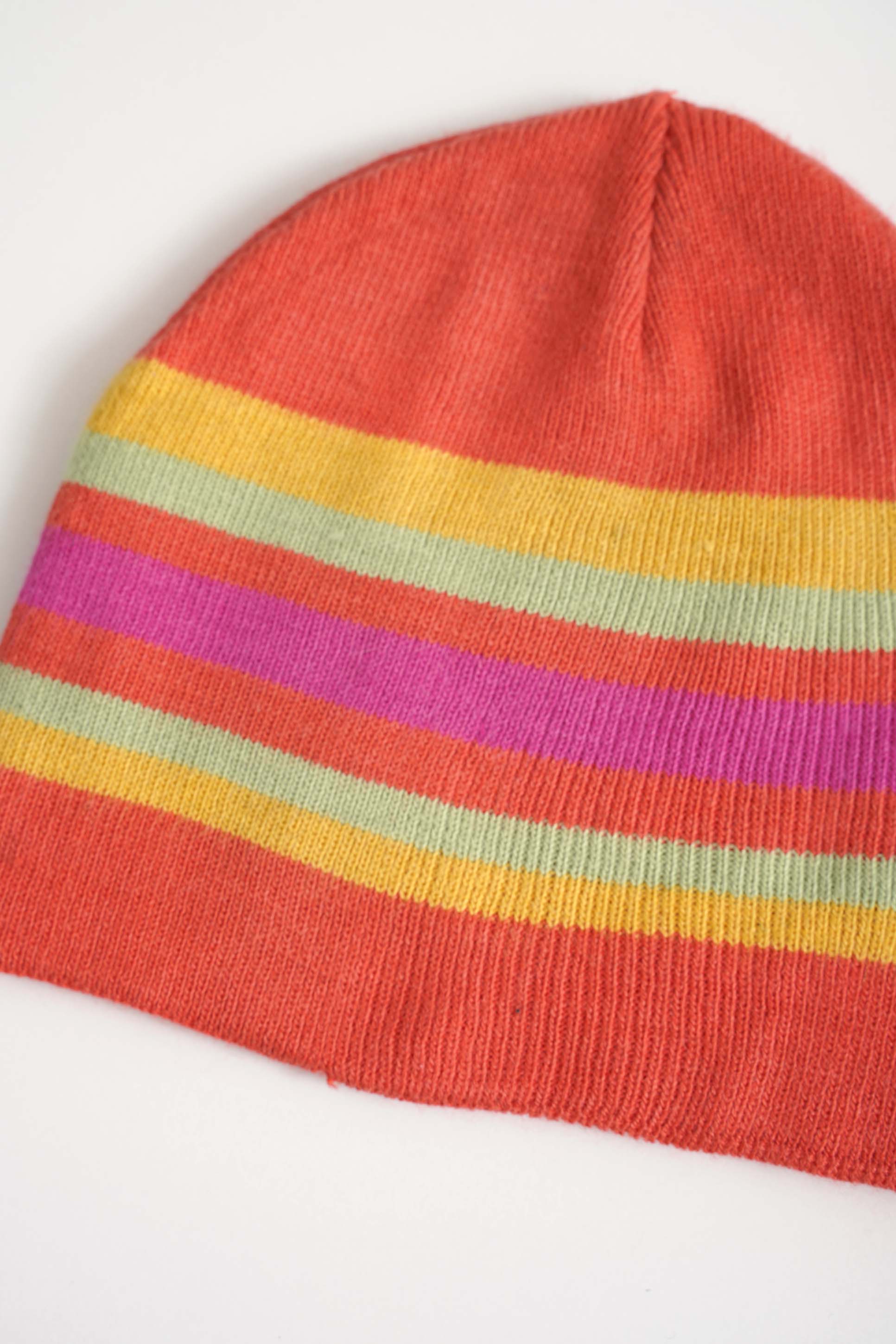 UNKNOWN BRAND STRIPE BEANIE