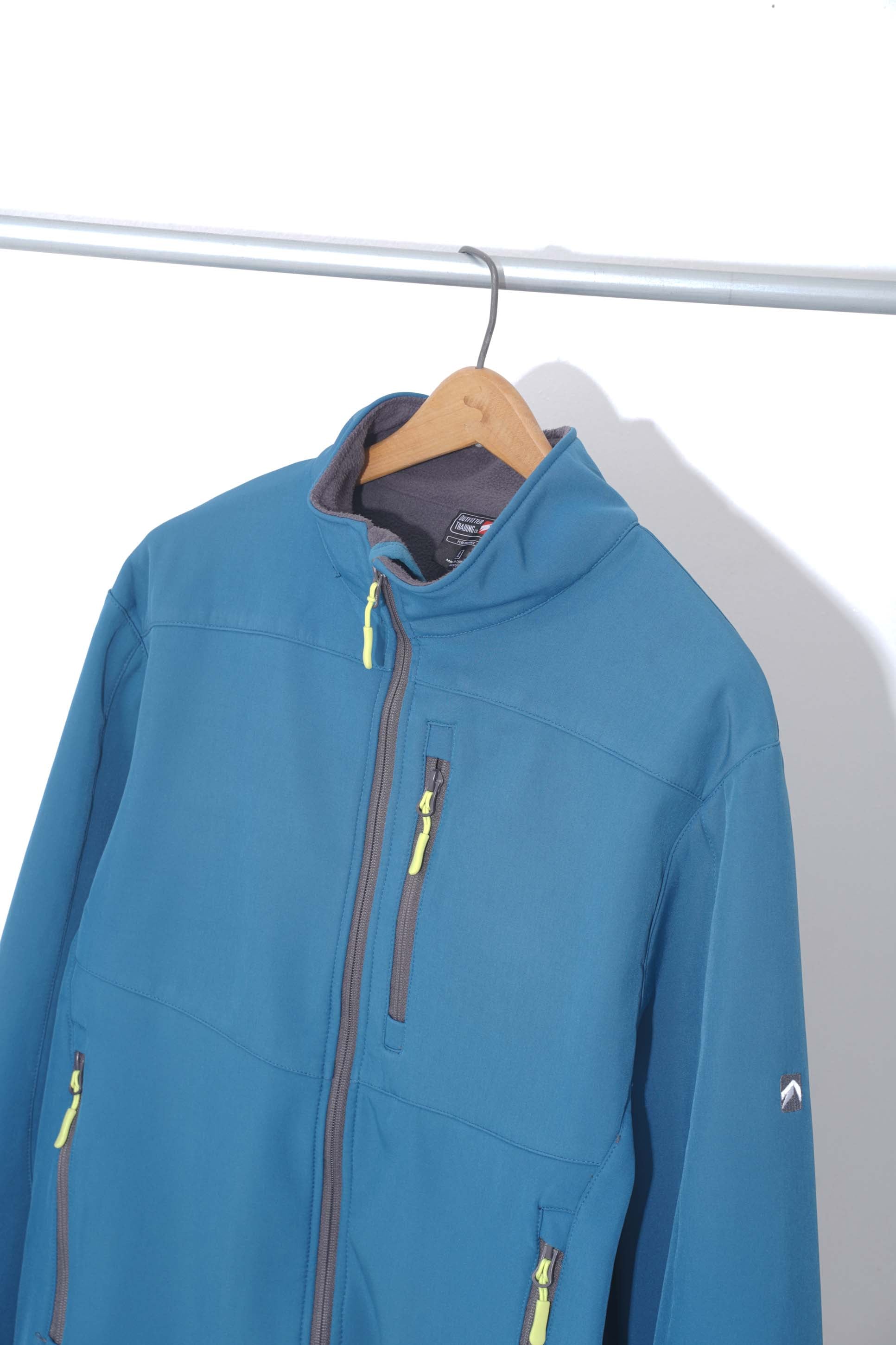 00S OUTFITTER TRADING CO SOFT SHELL JACKET