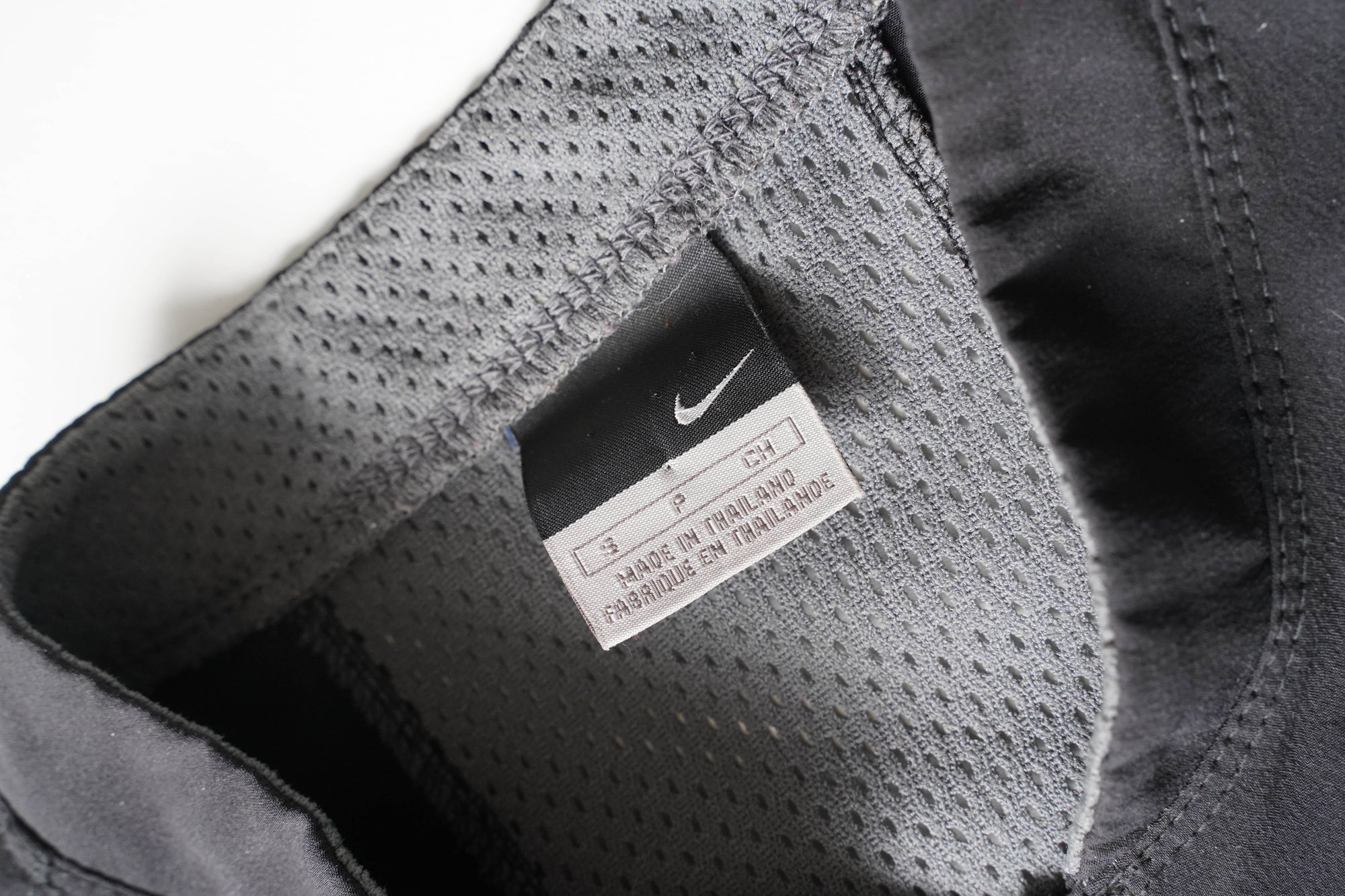 NIKE MESH SWITCHING JACKET