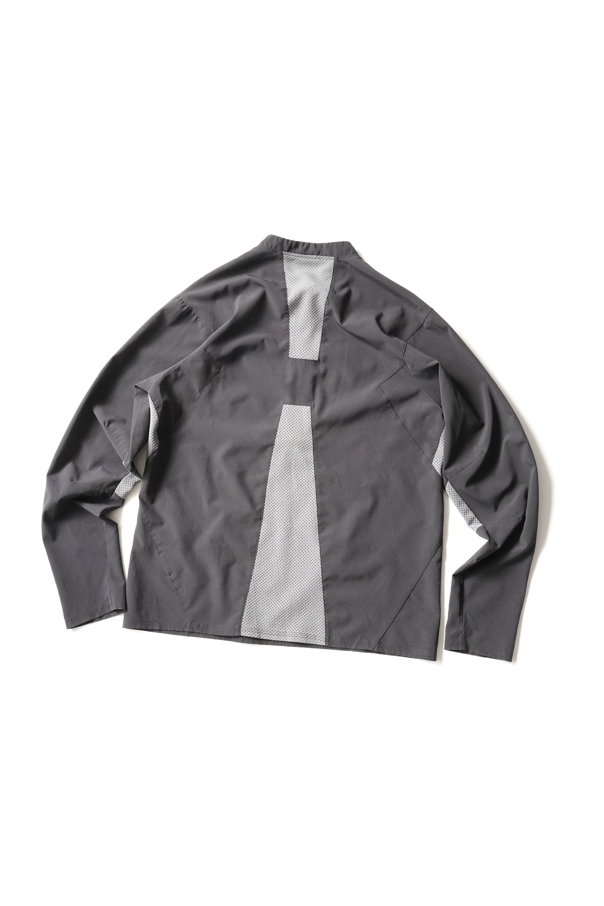 NIKE MESH SWITCHING JACKET