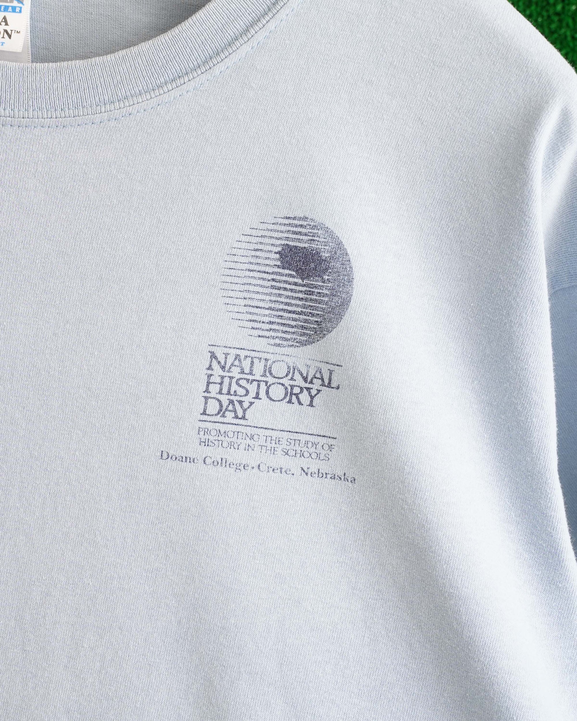 00S DOANE UNIVERSITY NATIONAL HISTORY DAY T-SHIRT