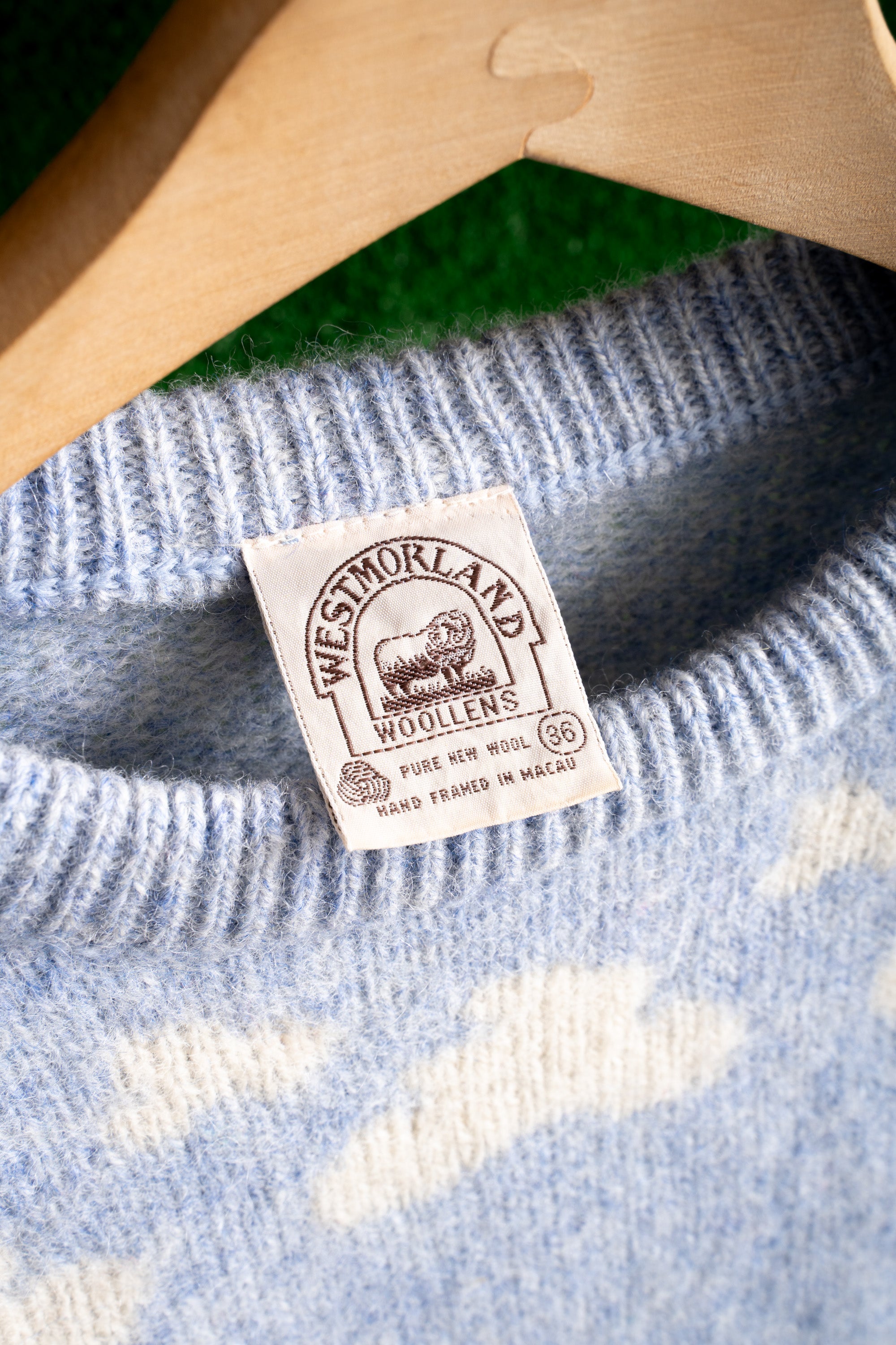 80S WESTMORLAND SHEEP WOOL SWEATER