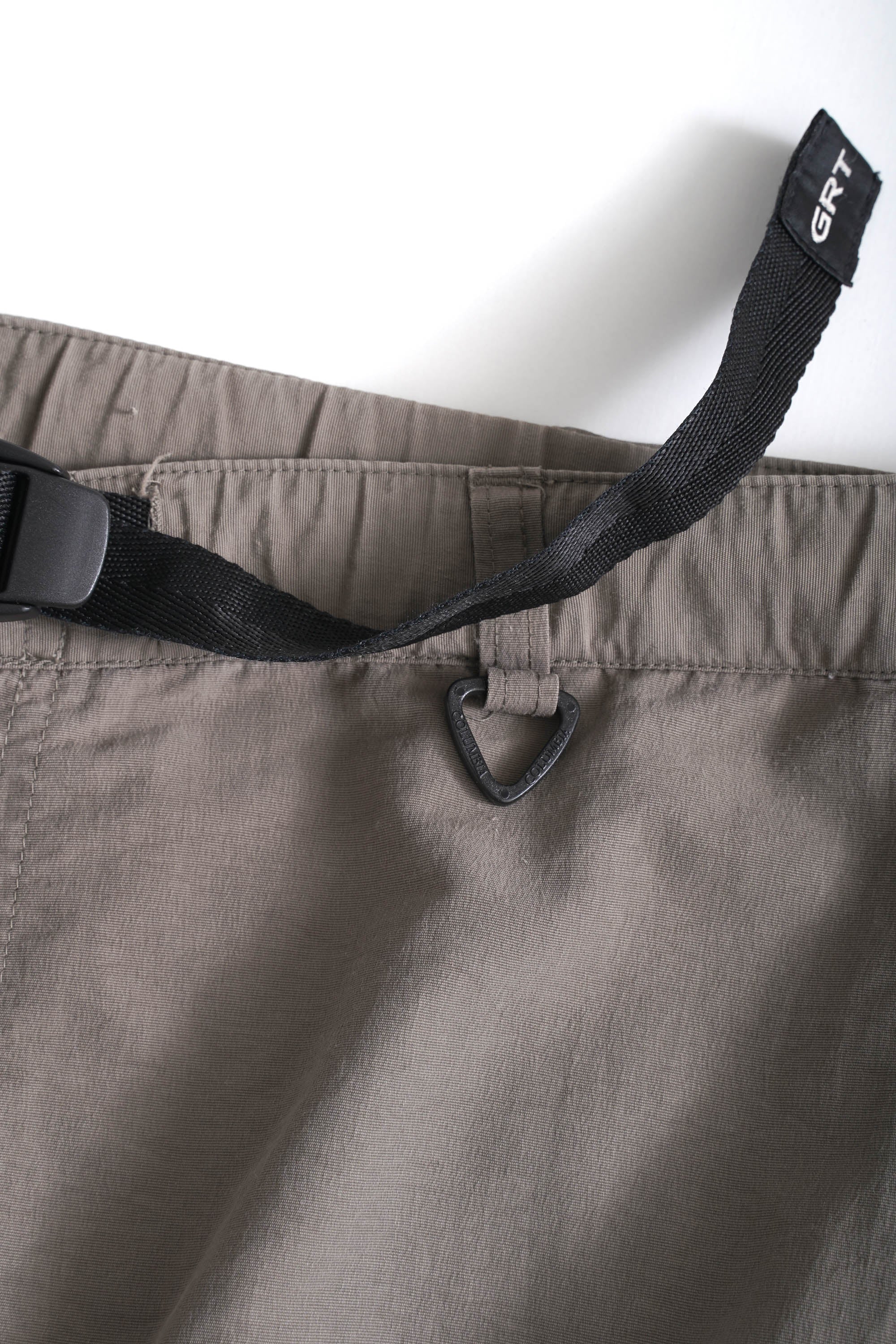 90~00S COLUMBIA CROPPED CARGO PANTS