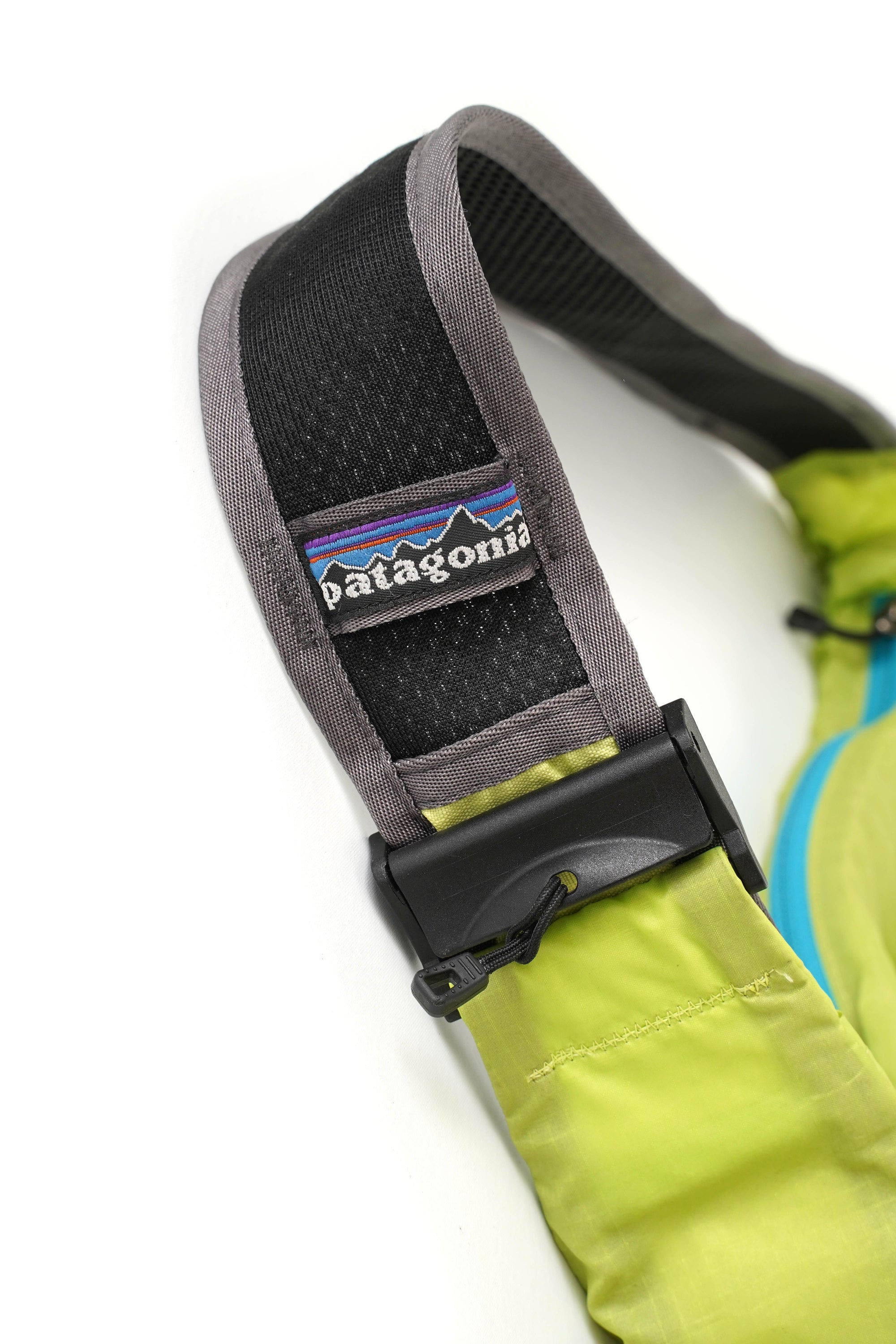 PATAGONIA LIGHT WEIGHT TRAVEL COURIER