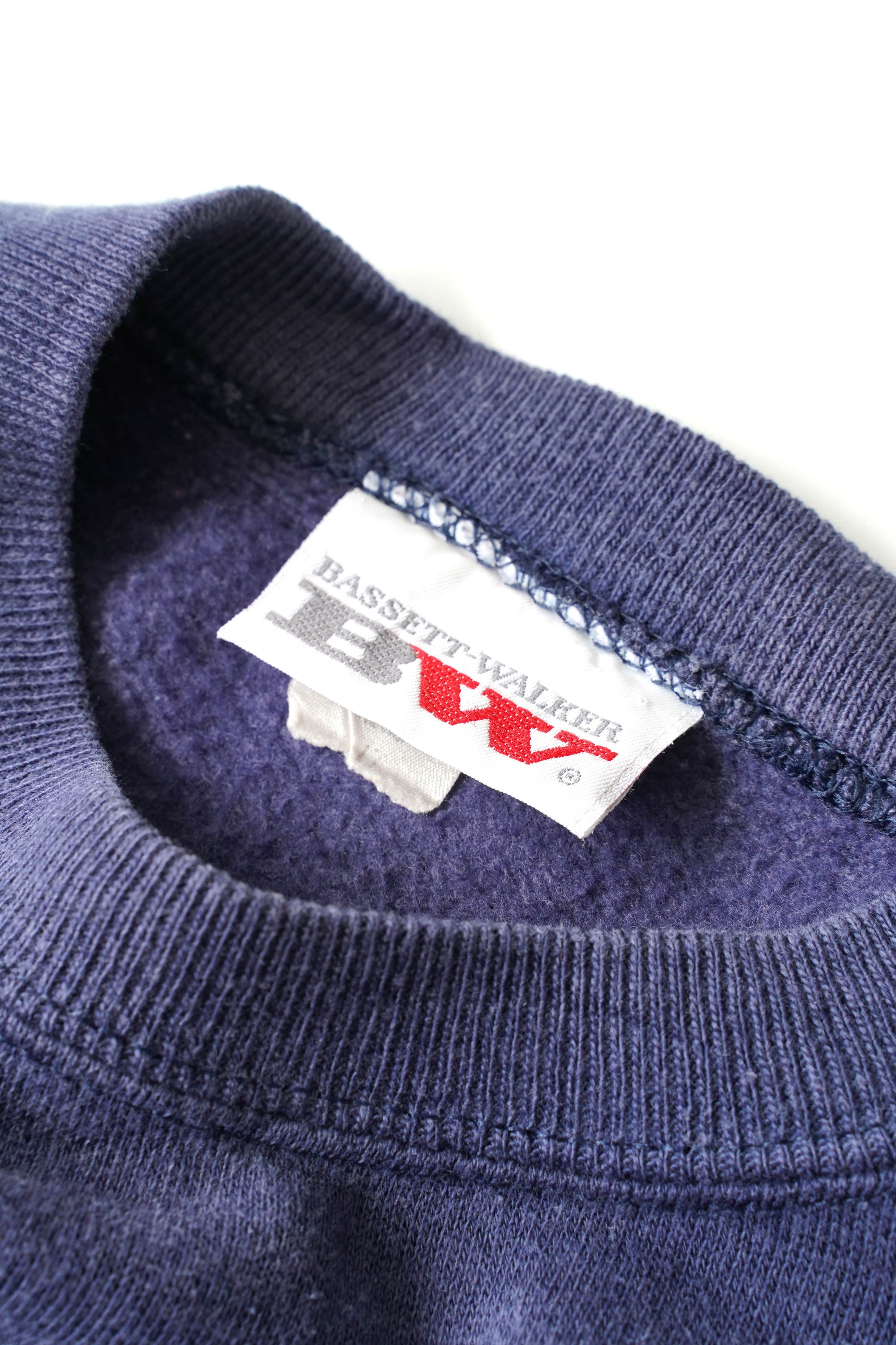 90S MADE IN USA BASSETT WALKER RAGLAN SWEAT SHIRT