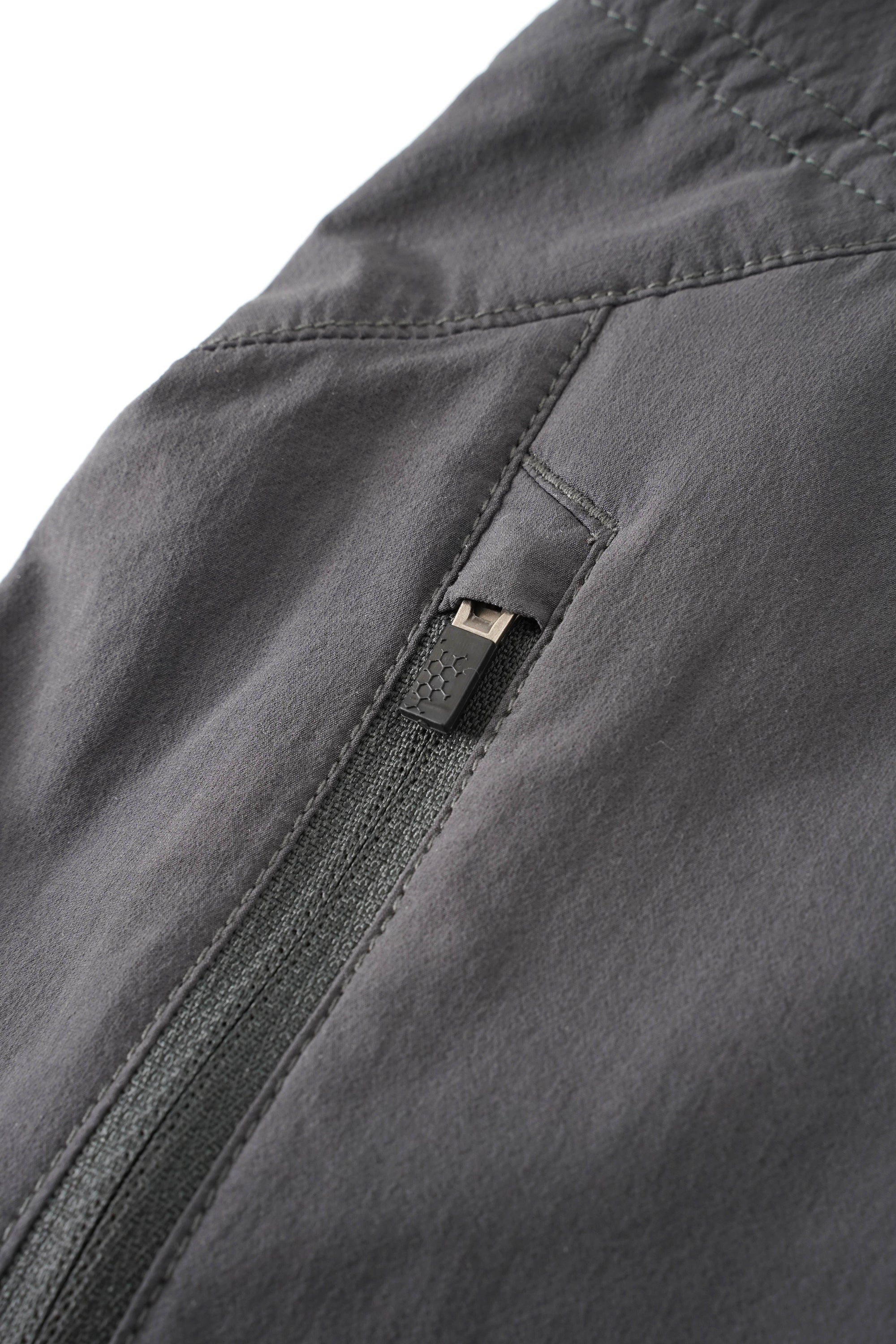 MOUNTAIN HARDWEAR TECHNICAL PANTS