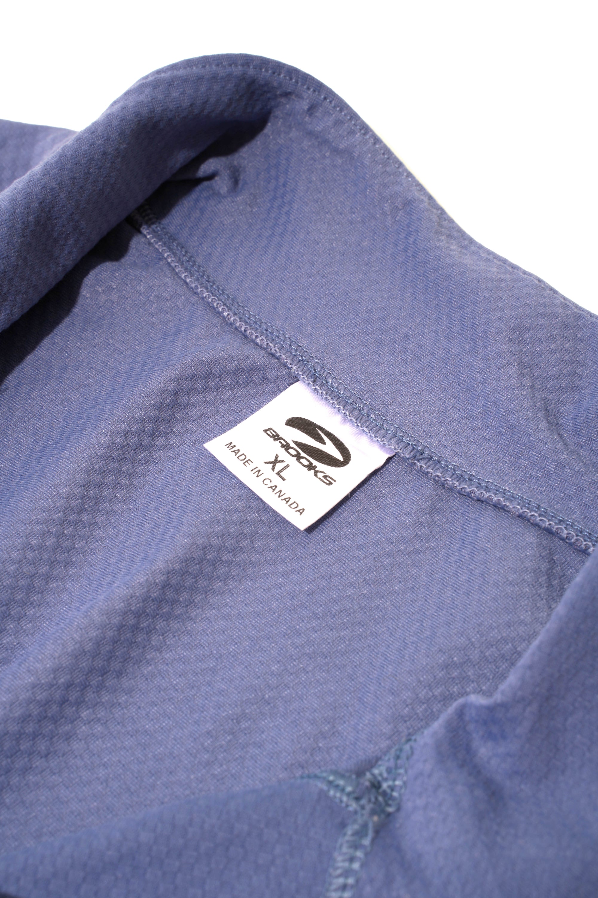 90S MADE IN CANADA BROOKS HALFZIP PULLOVER