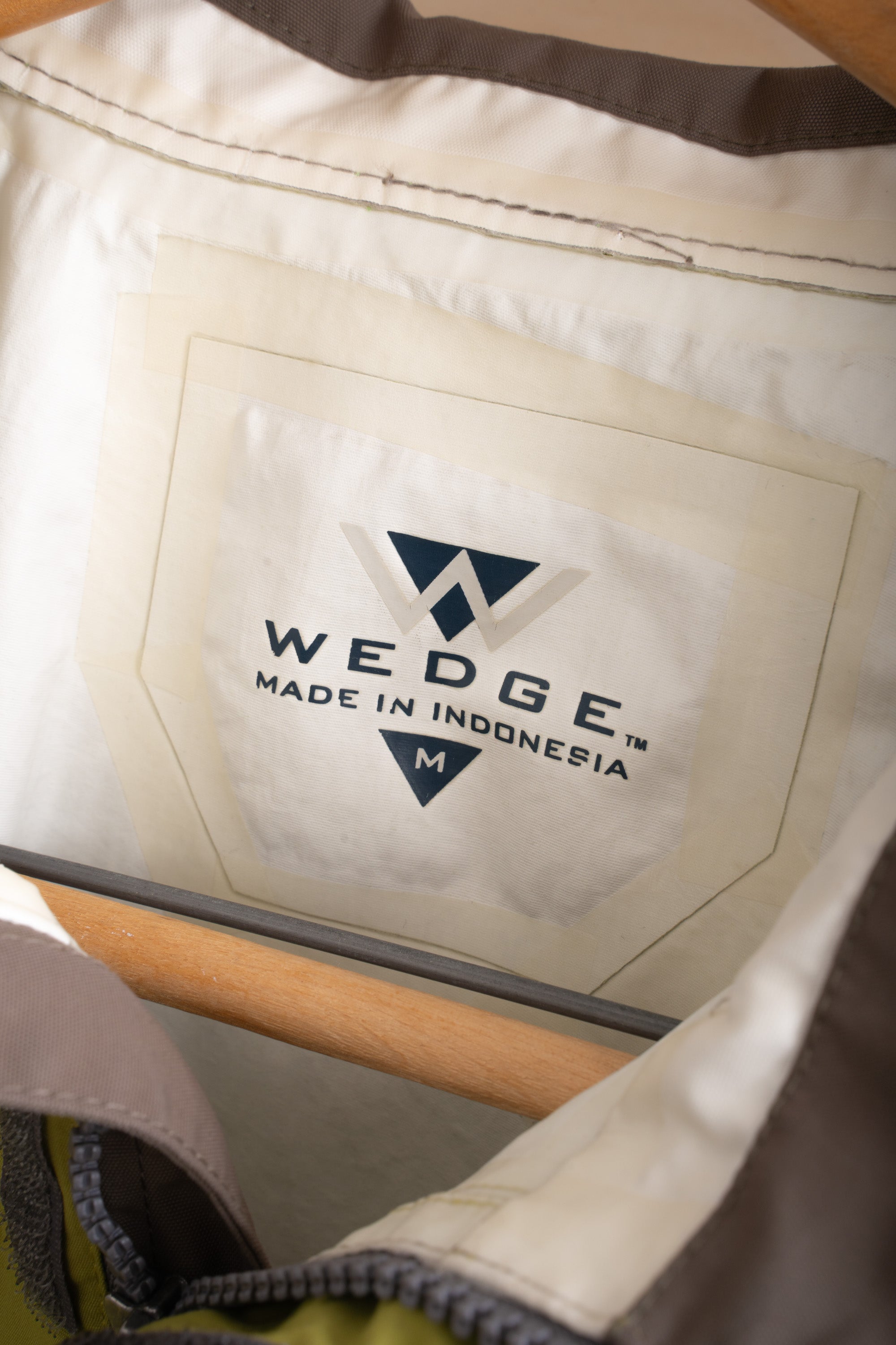 10S WEDGE WATERPROOF PULLOVER