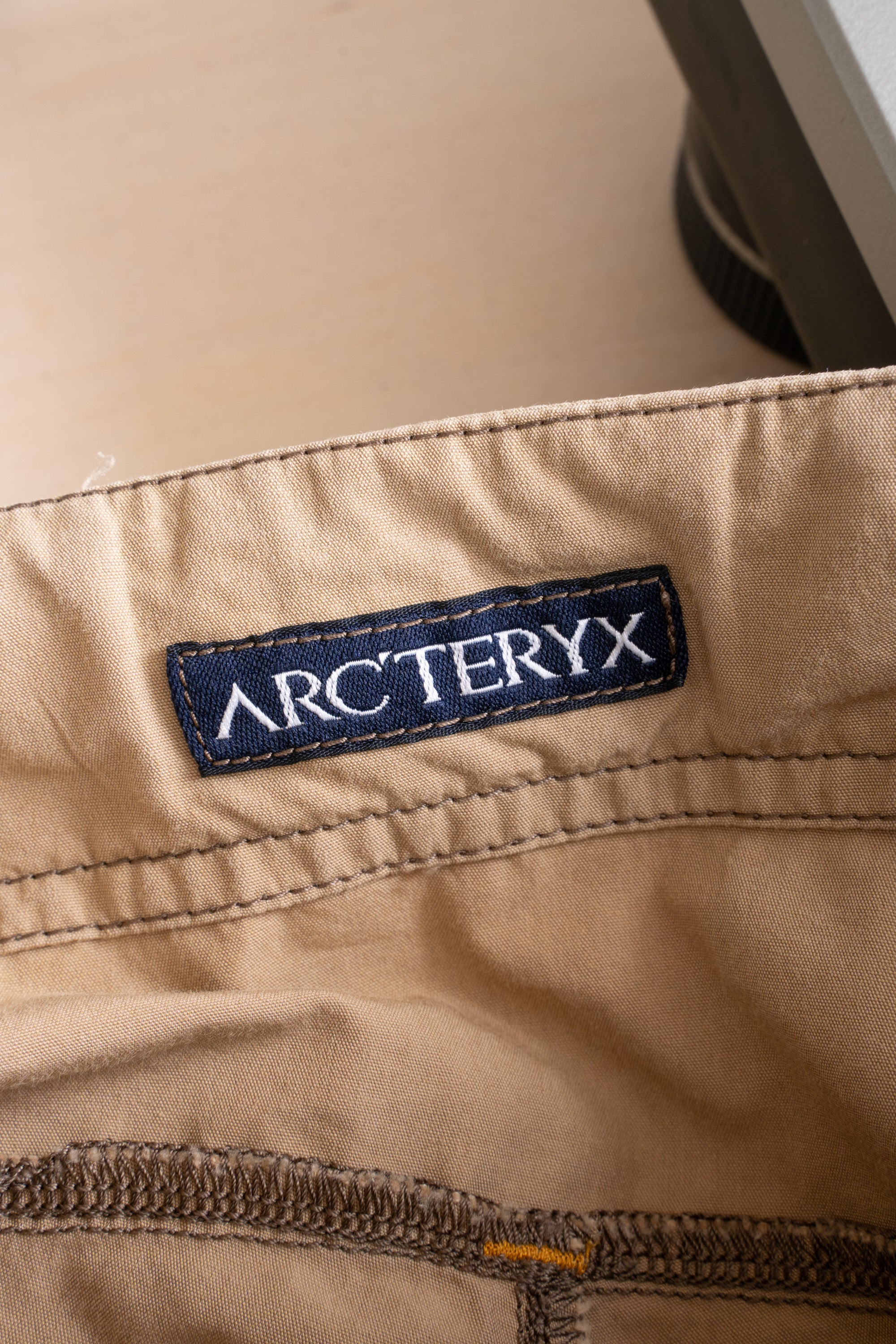 11/12 ARC'TERYX HALF FADED PANTS