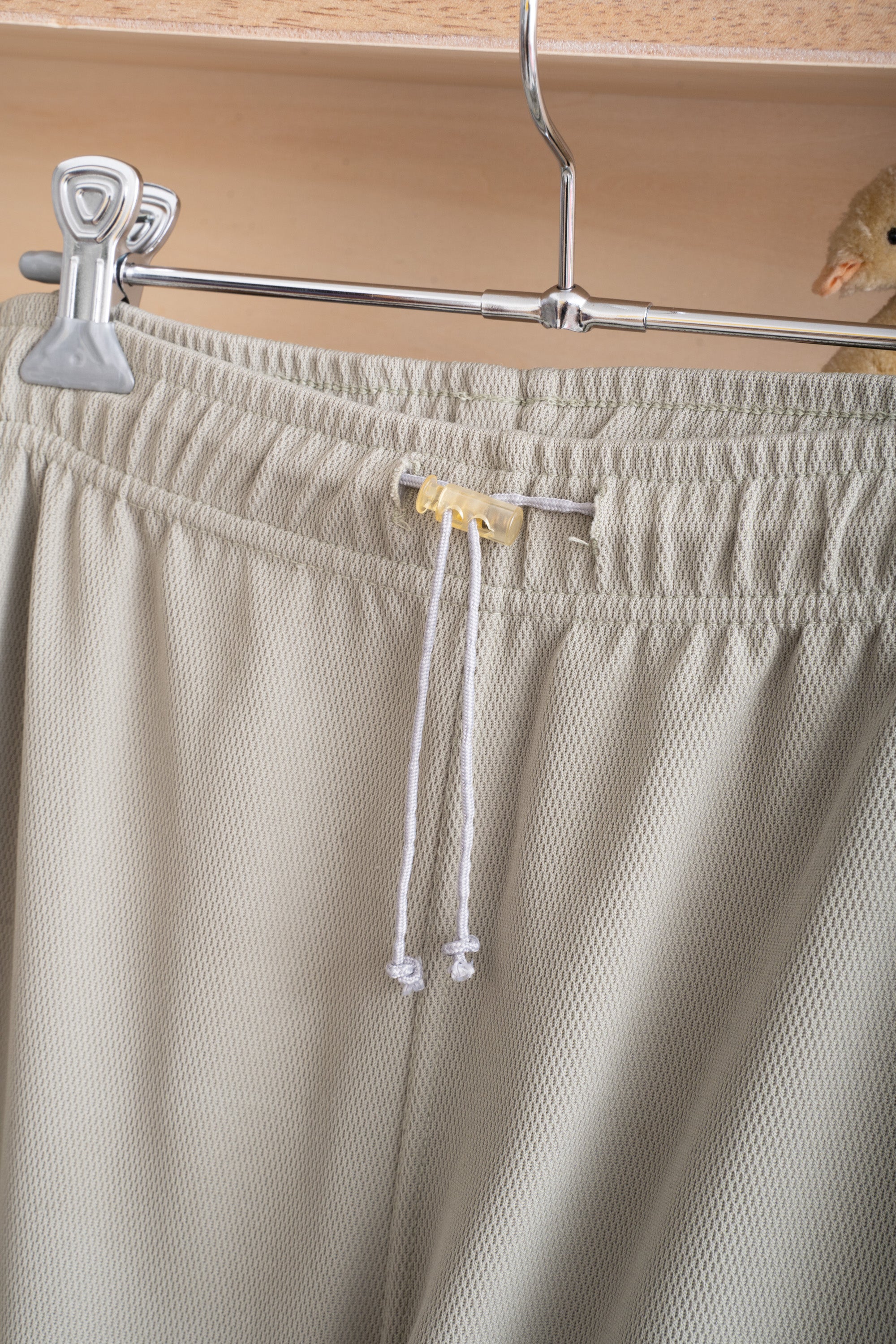 00S UNKNOWN BRAND MESH PANTS