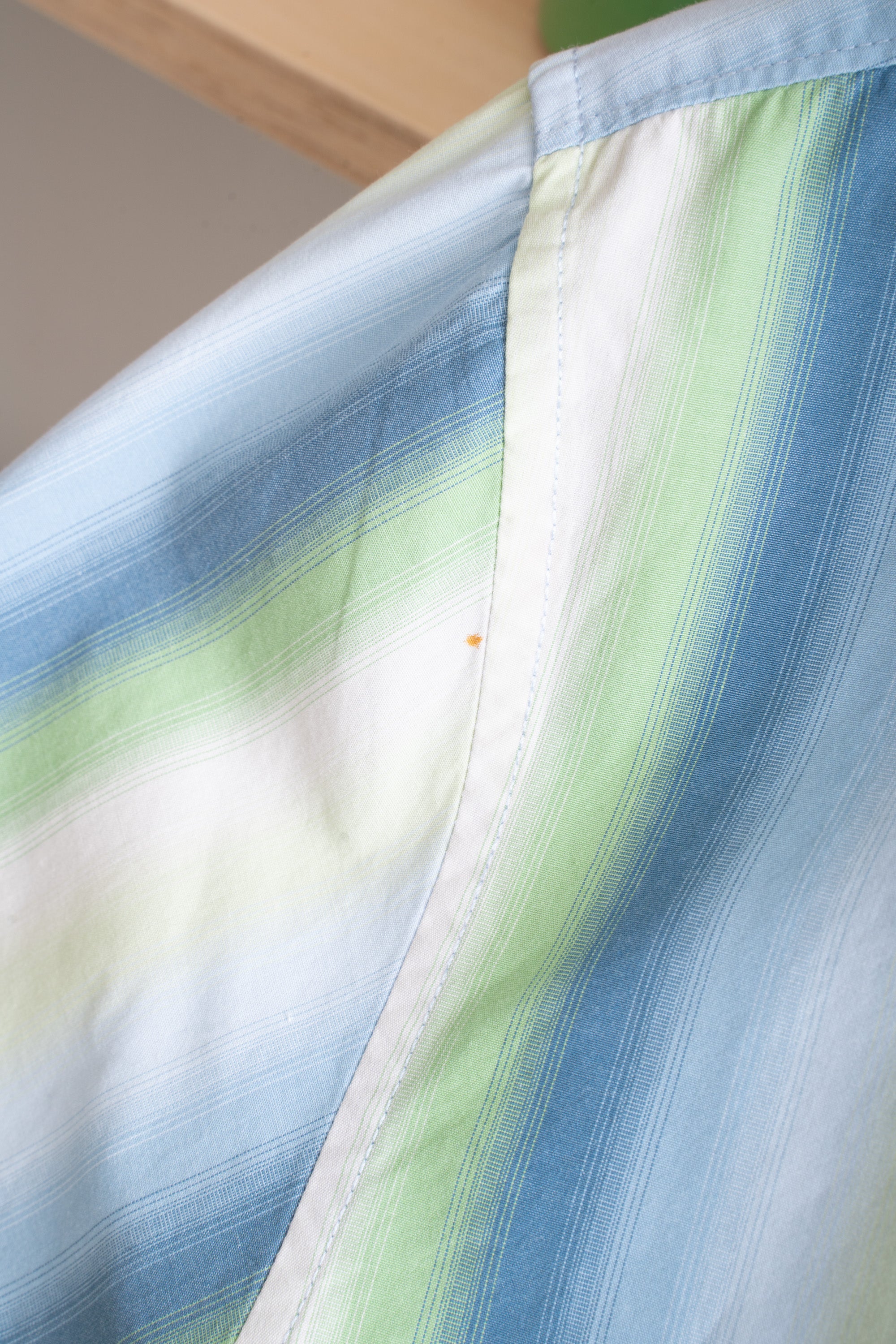 10S CALVIN KLEIN FADED STRIPE SHIRT