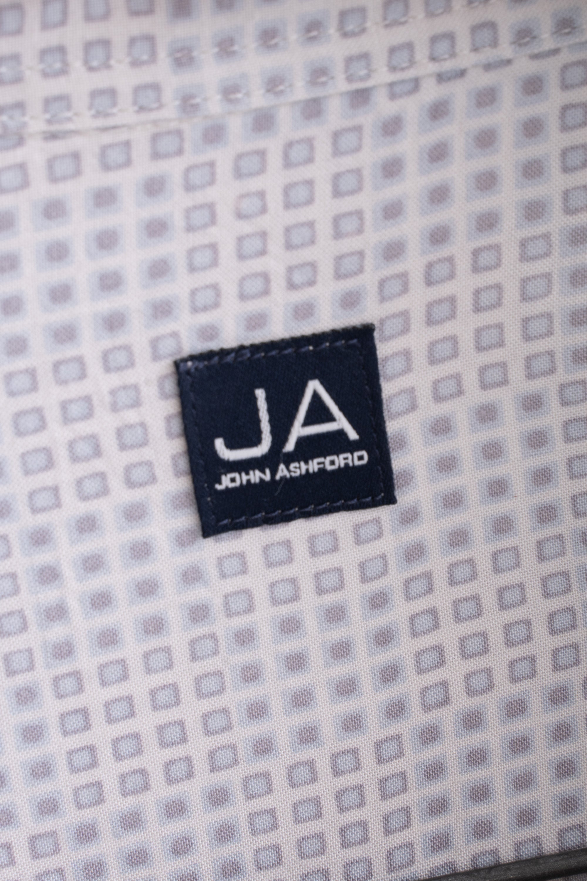 00S JOHN ASHFORD GRID SQUARE RAYON SHIRT