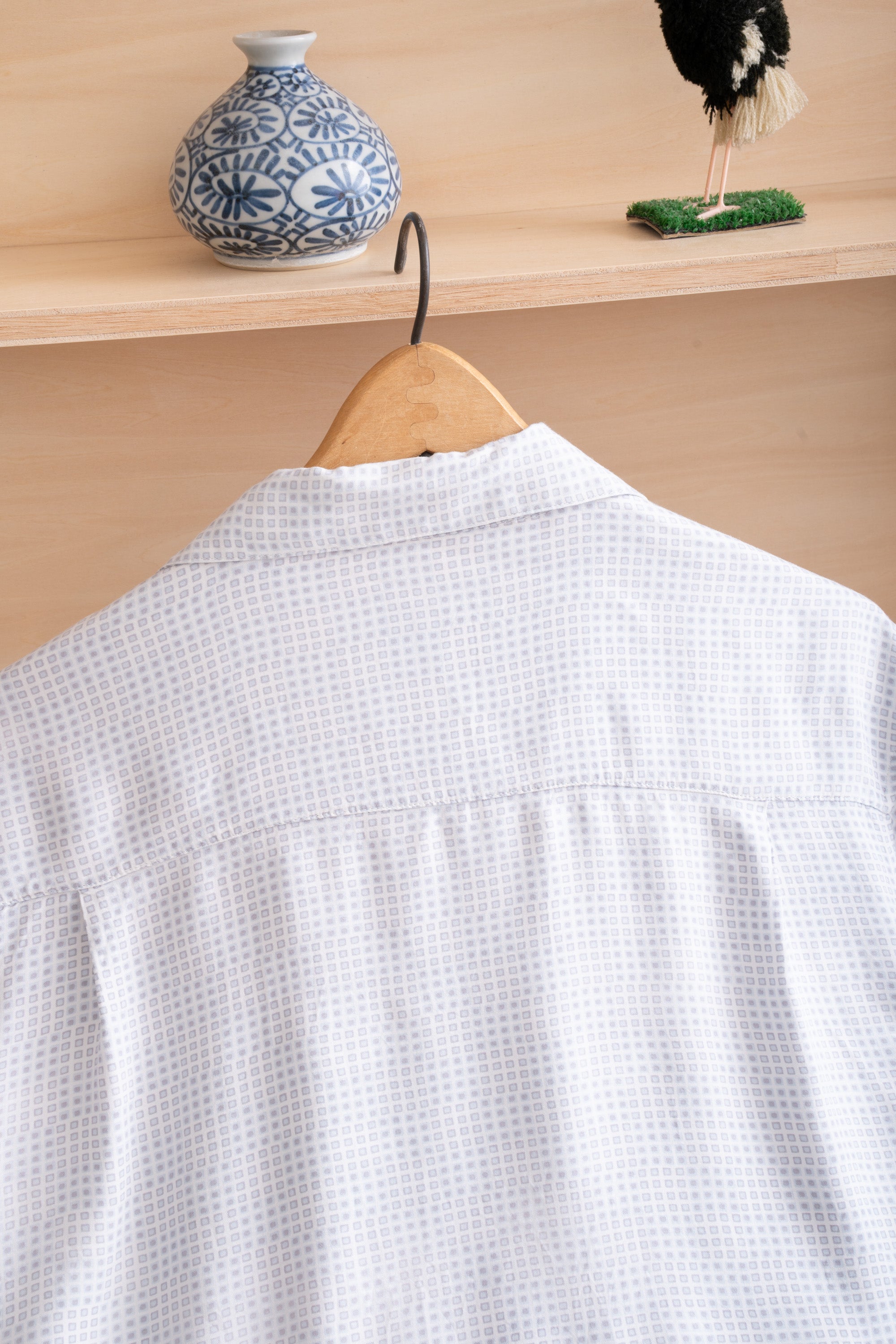 00S JOHN ASHFORD GRID SQUARE RAYON SHIRT