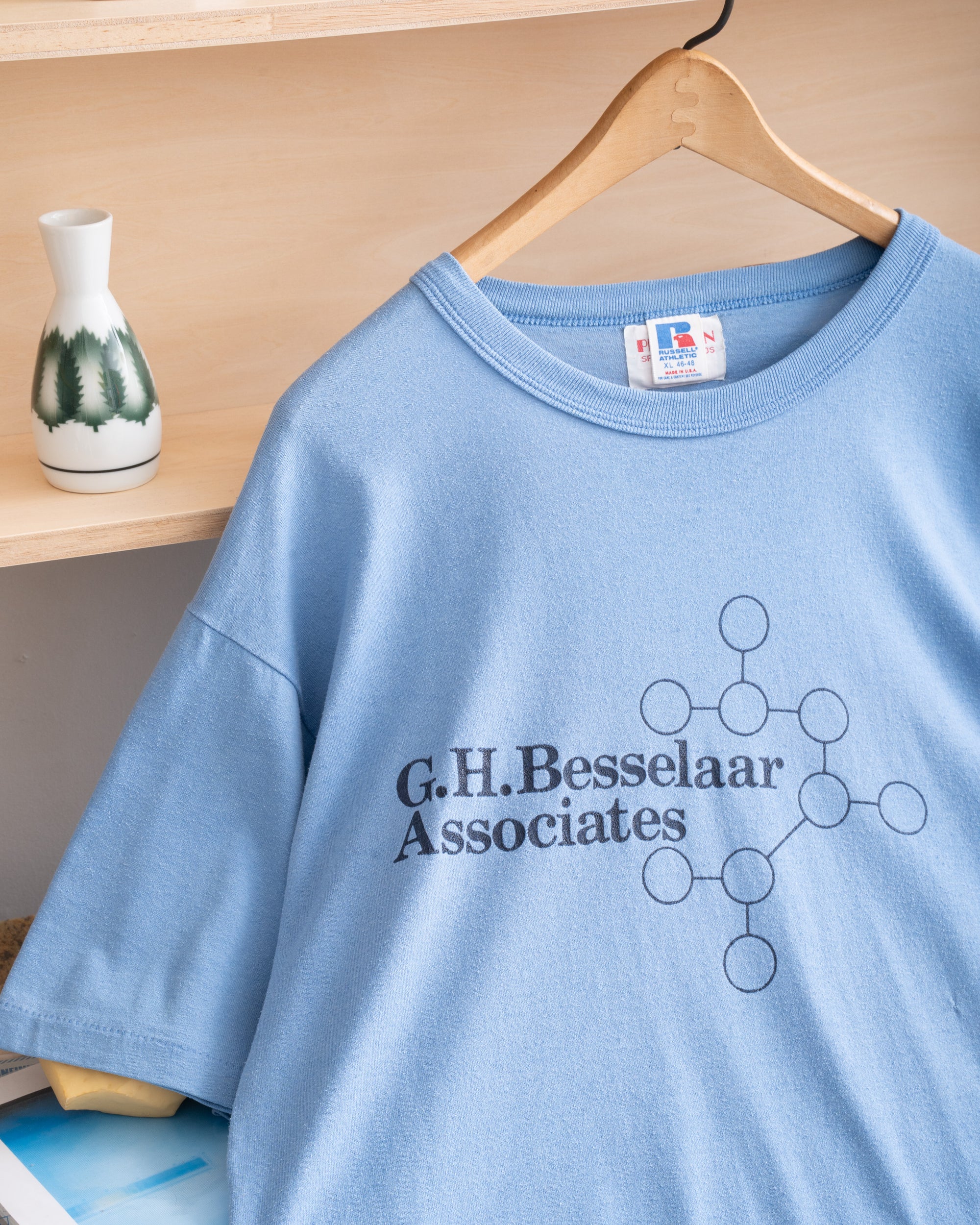 80S MADE IN USA RUSSELL ATHLETIC MOLECULAR STRUCTURE T-SHIRT