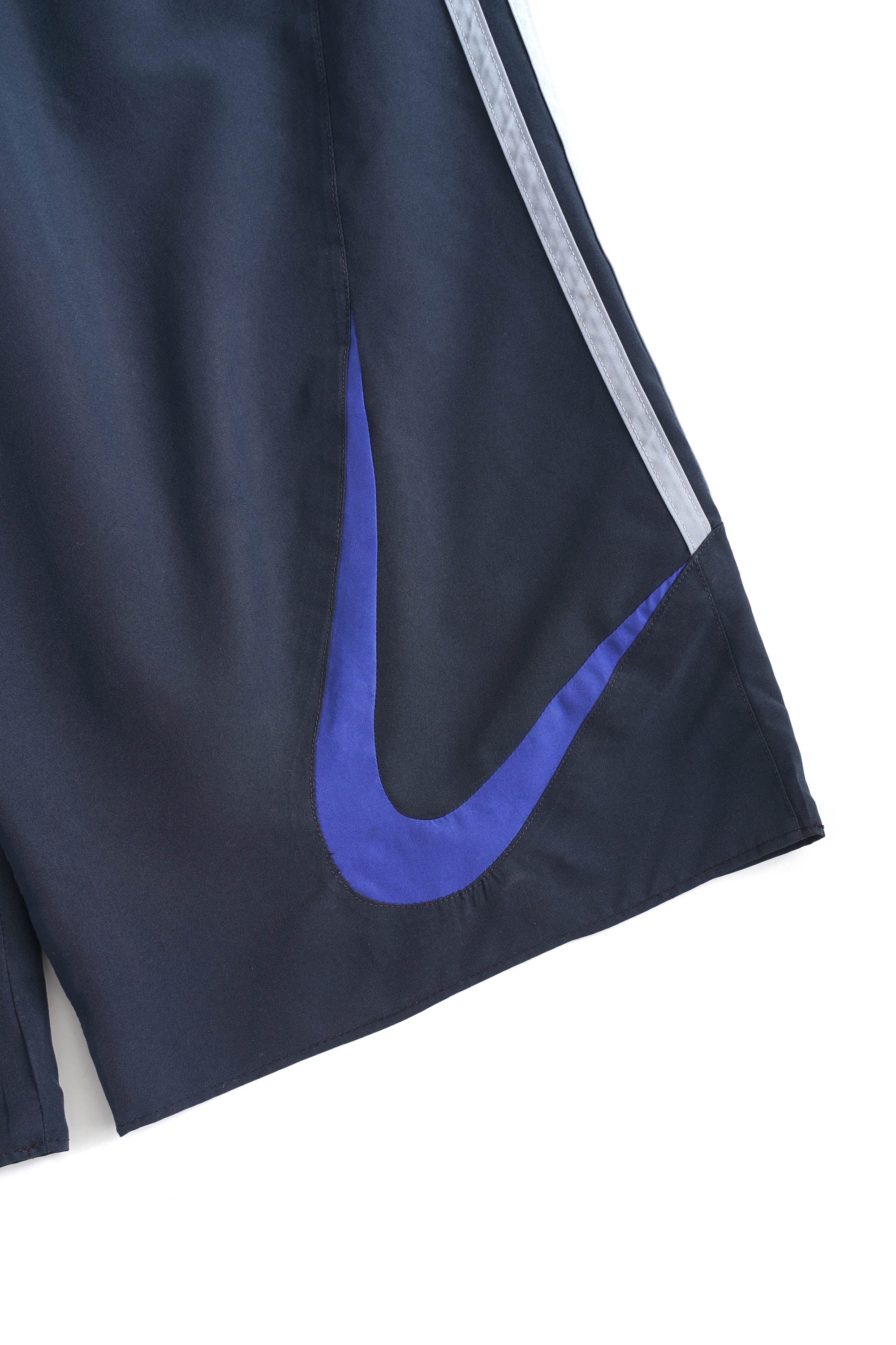 00S ADIDAS THREE QUARTER NYLON PANTS