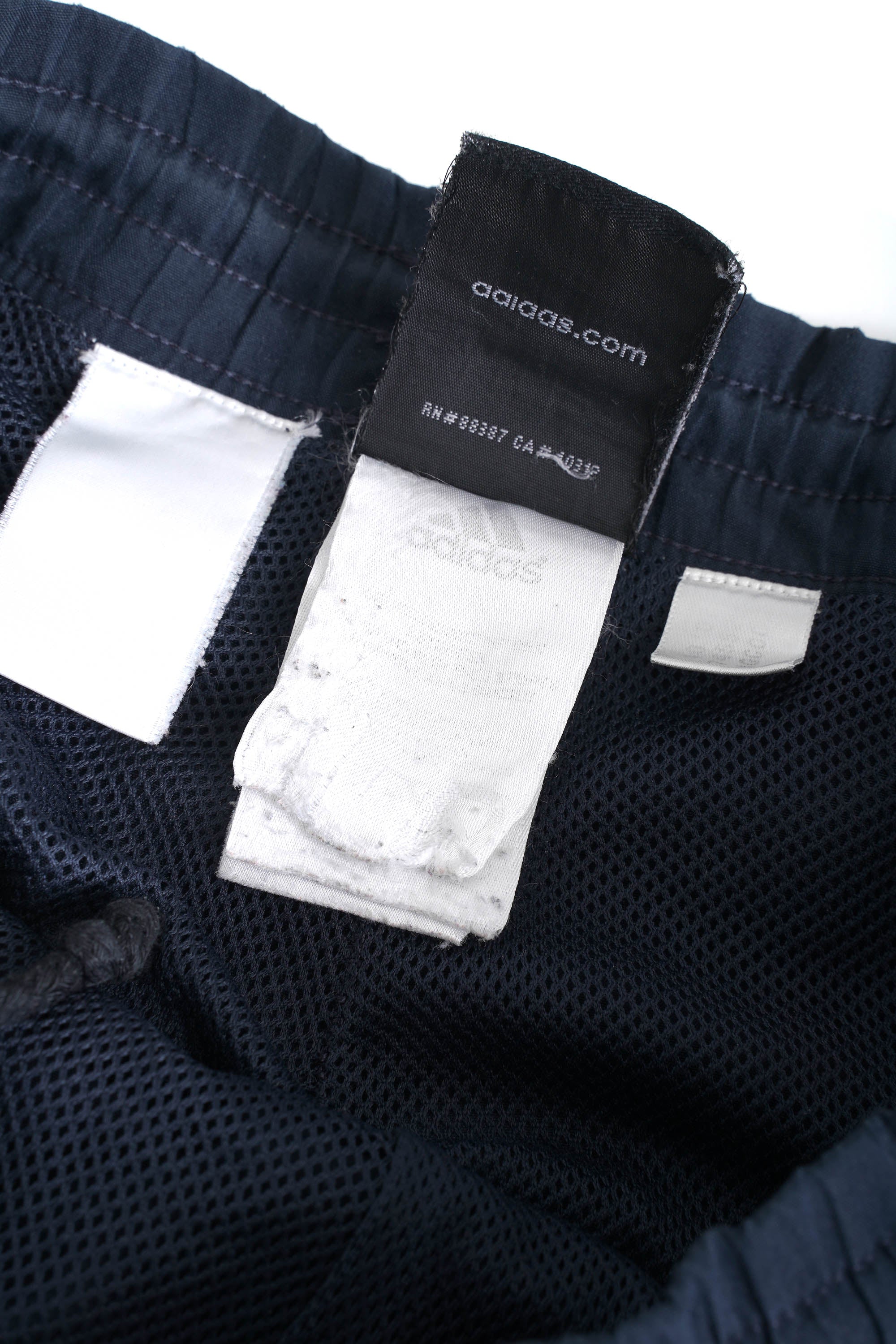 00S ADIDAS THREE QUARTER NYLON PANTS