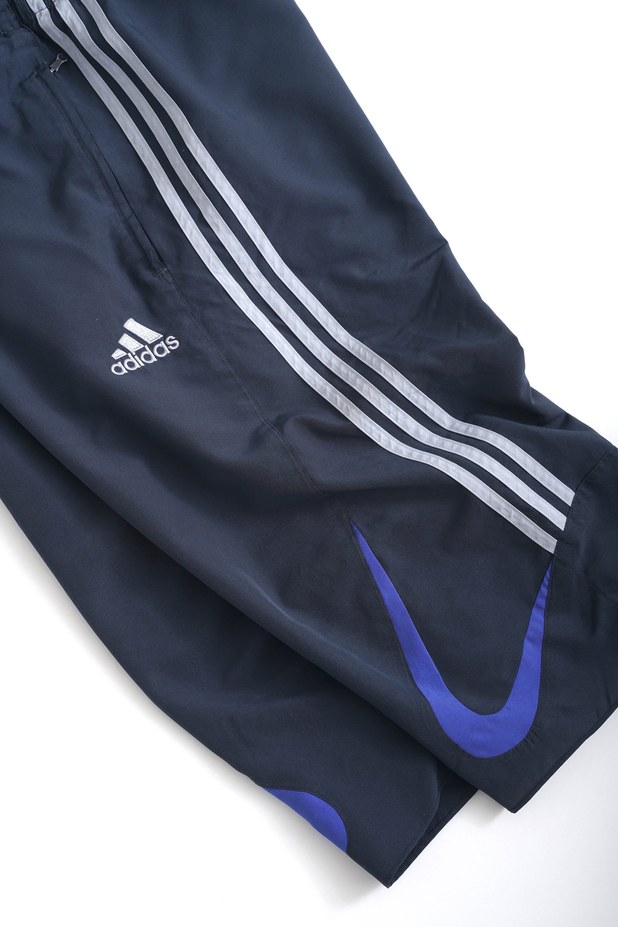 00S ADIDAS THREE QUARTER NYLON PANTS