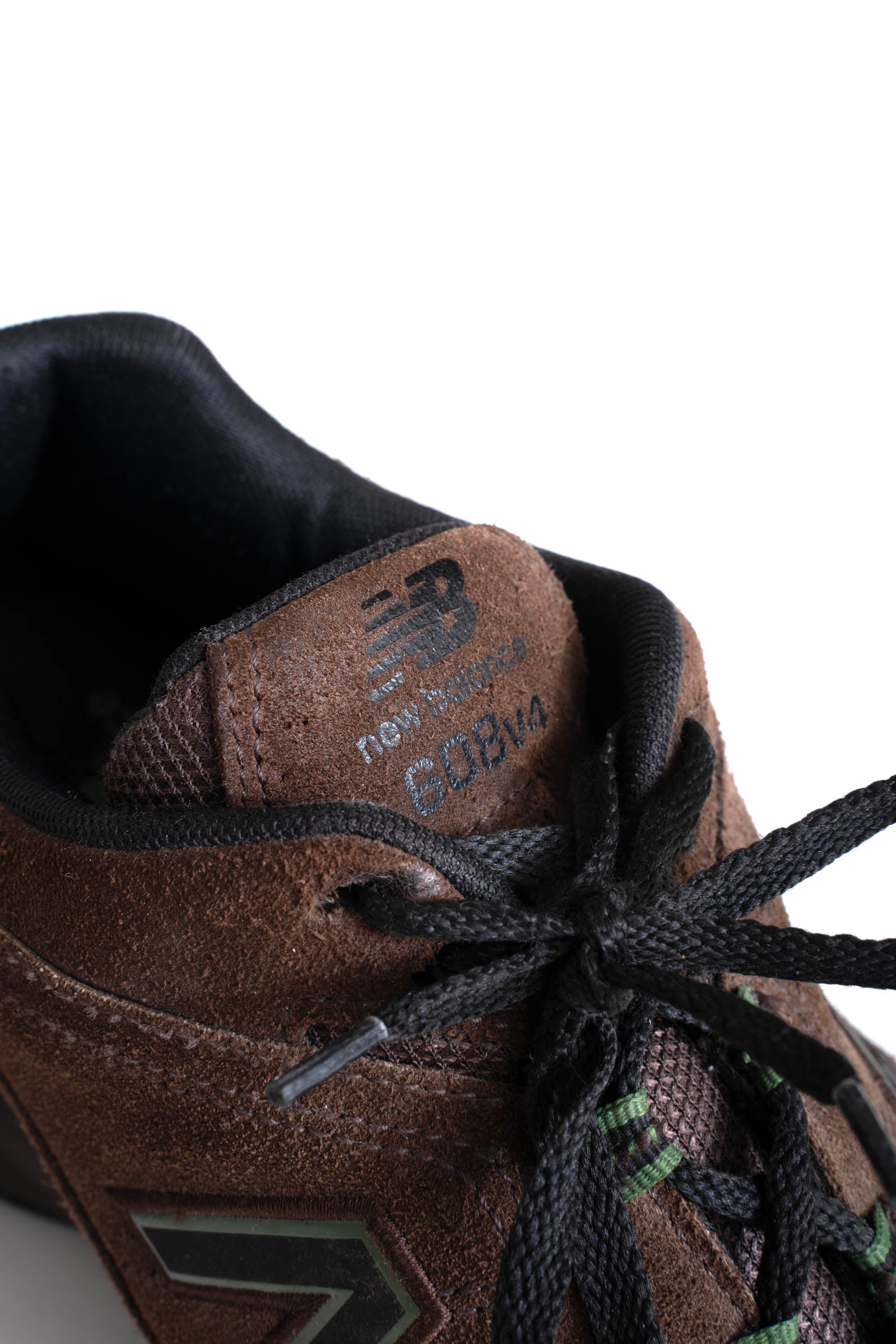 NEW BALANCE 608 V4