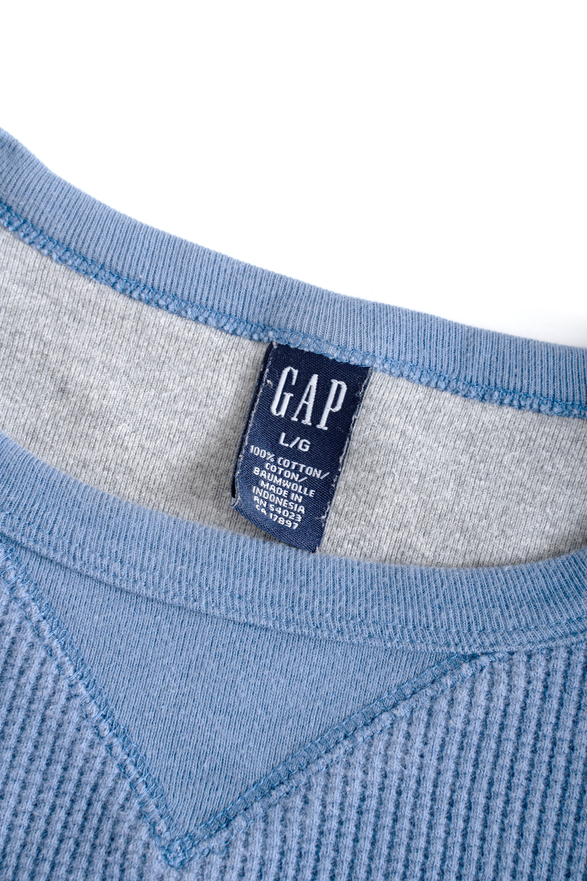 00S GAP THEMAL PULLOVER