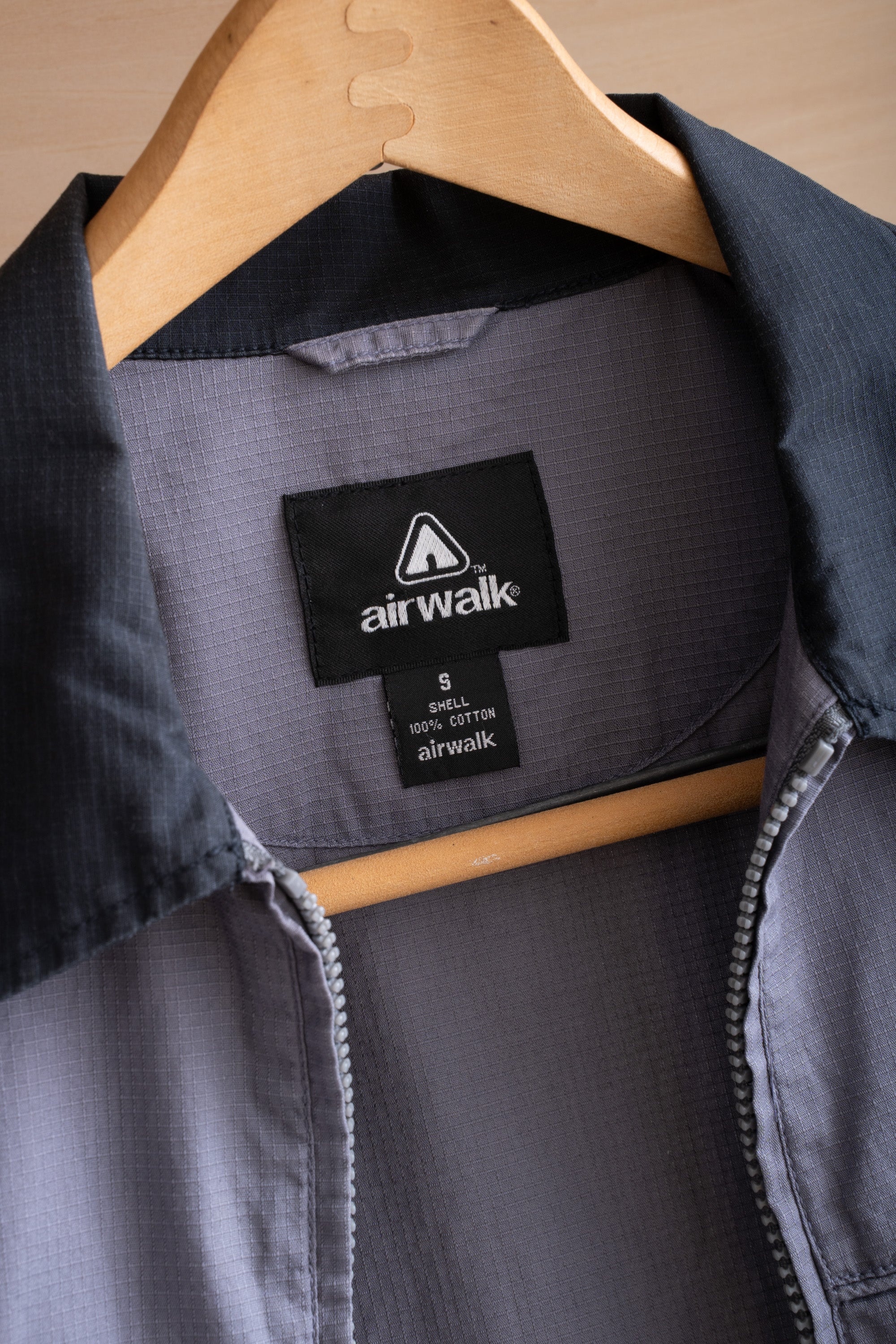 00S AIR WALK ZIP-UP SHIRT