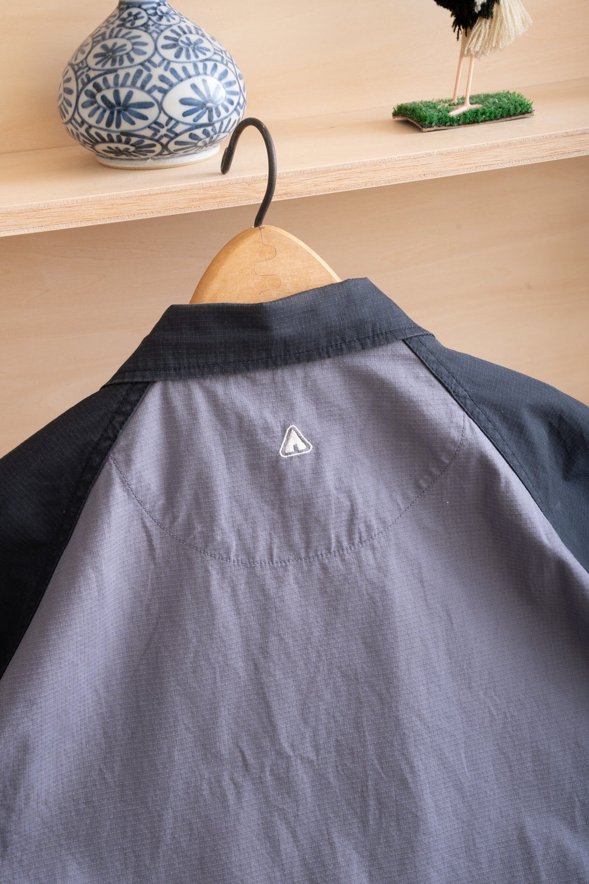 00S AIR WALK ZIP-UP SHIRT