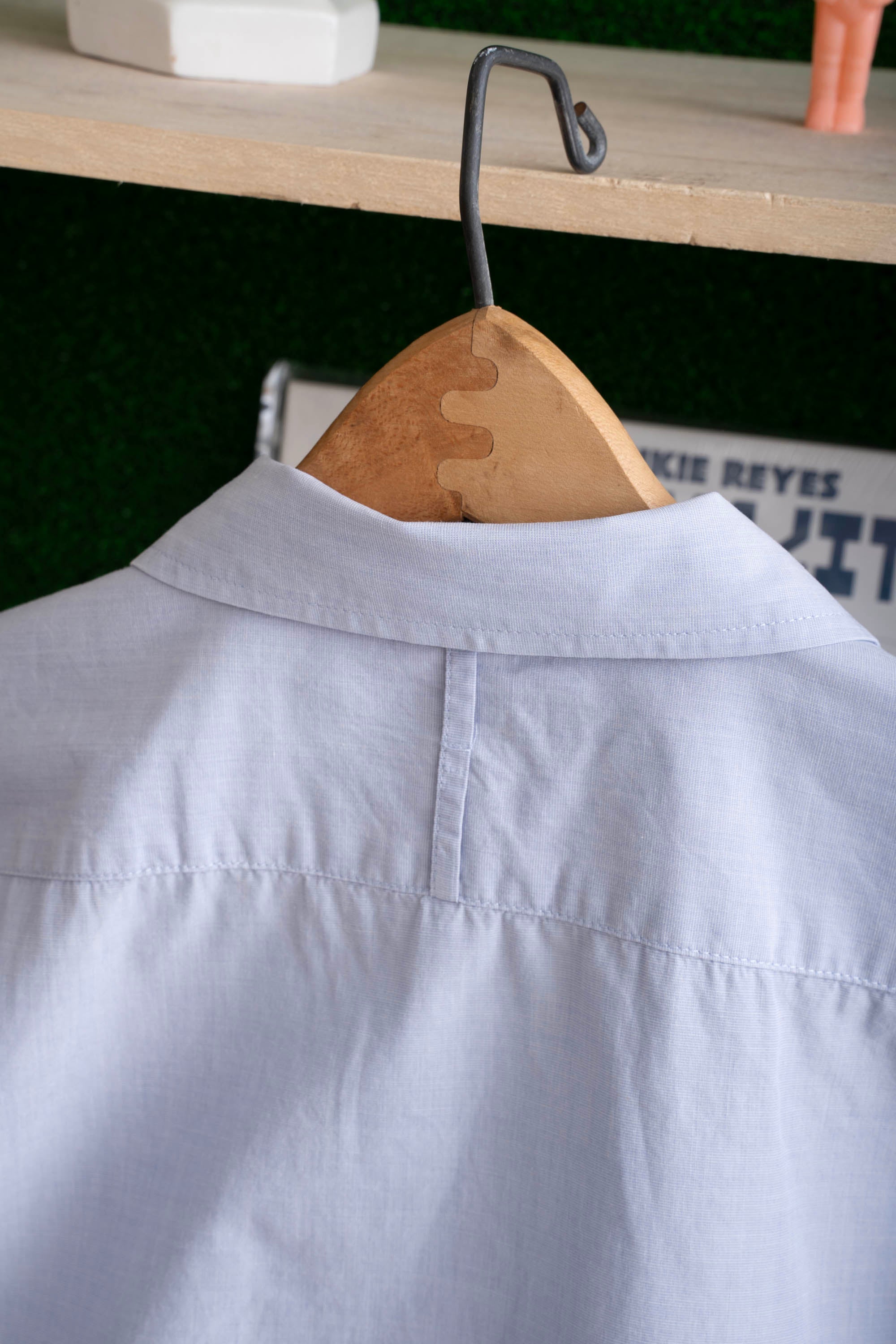 00~10S BANANA REPUBLIC FLOWER EMBROIDERED SHIRTS
