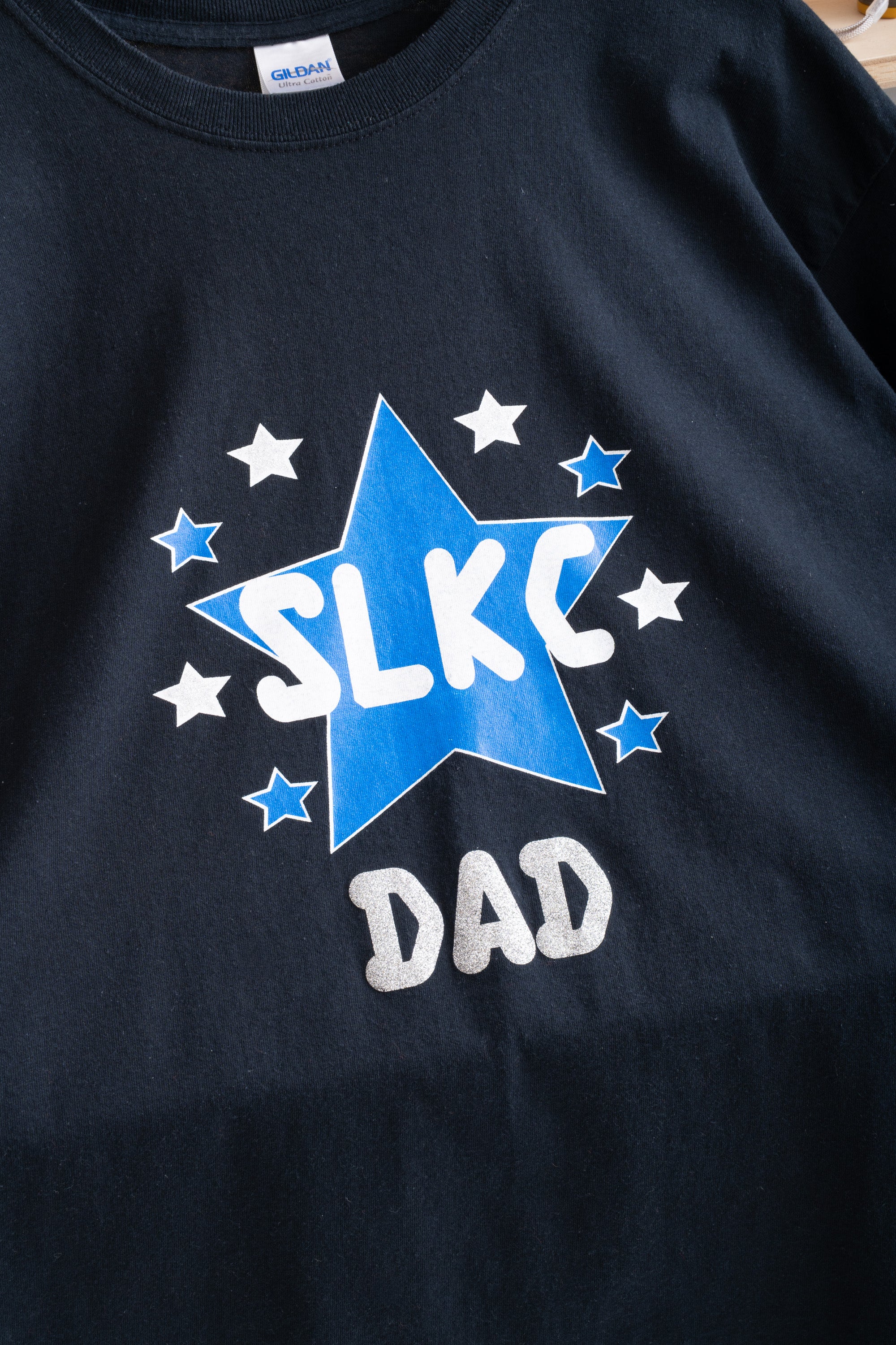 00~10S GILDAN GLITTER PRINT T-SHIRT