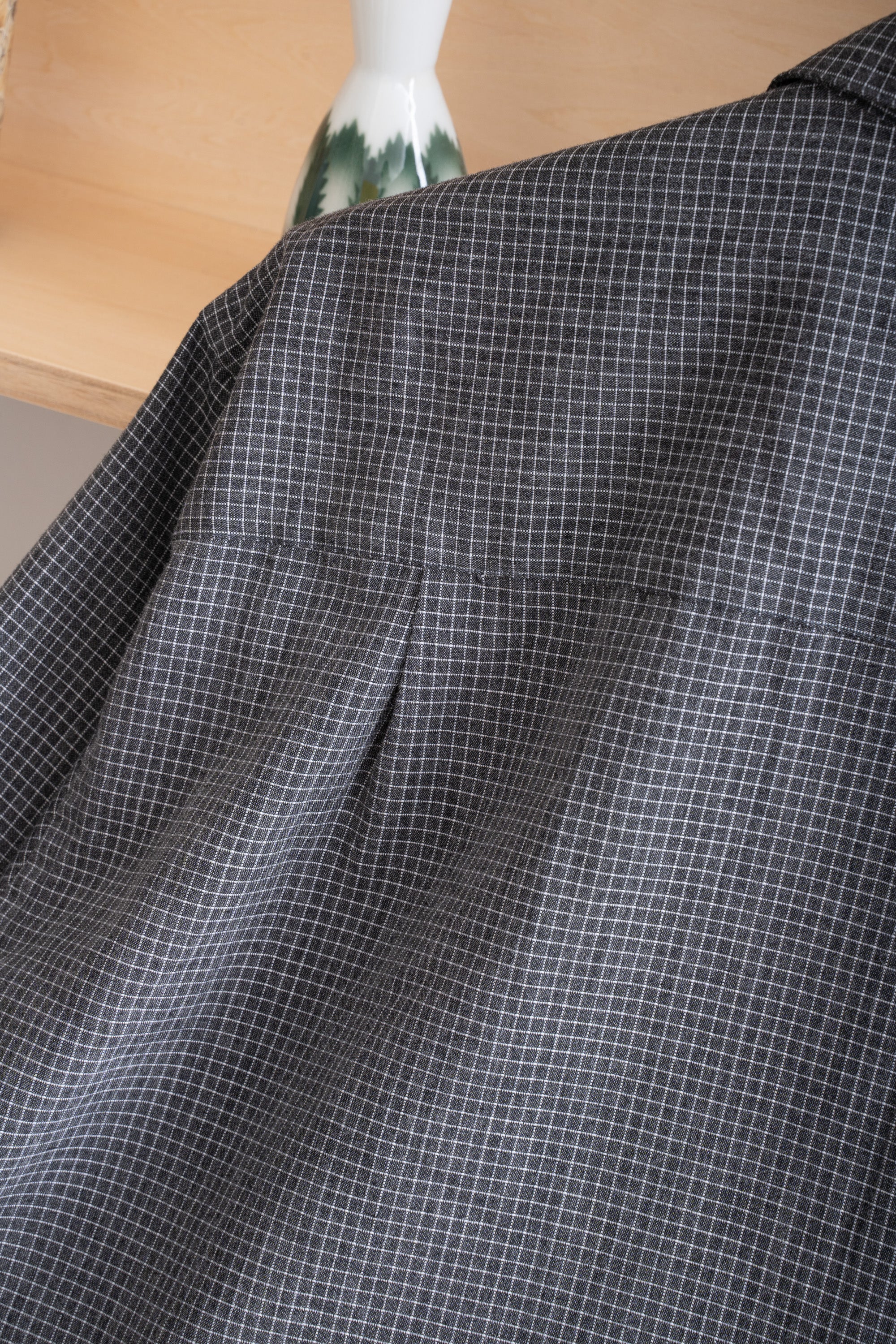 90~00S GEOFFREY BEENE RAYON CHECK SHIRT
