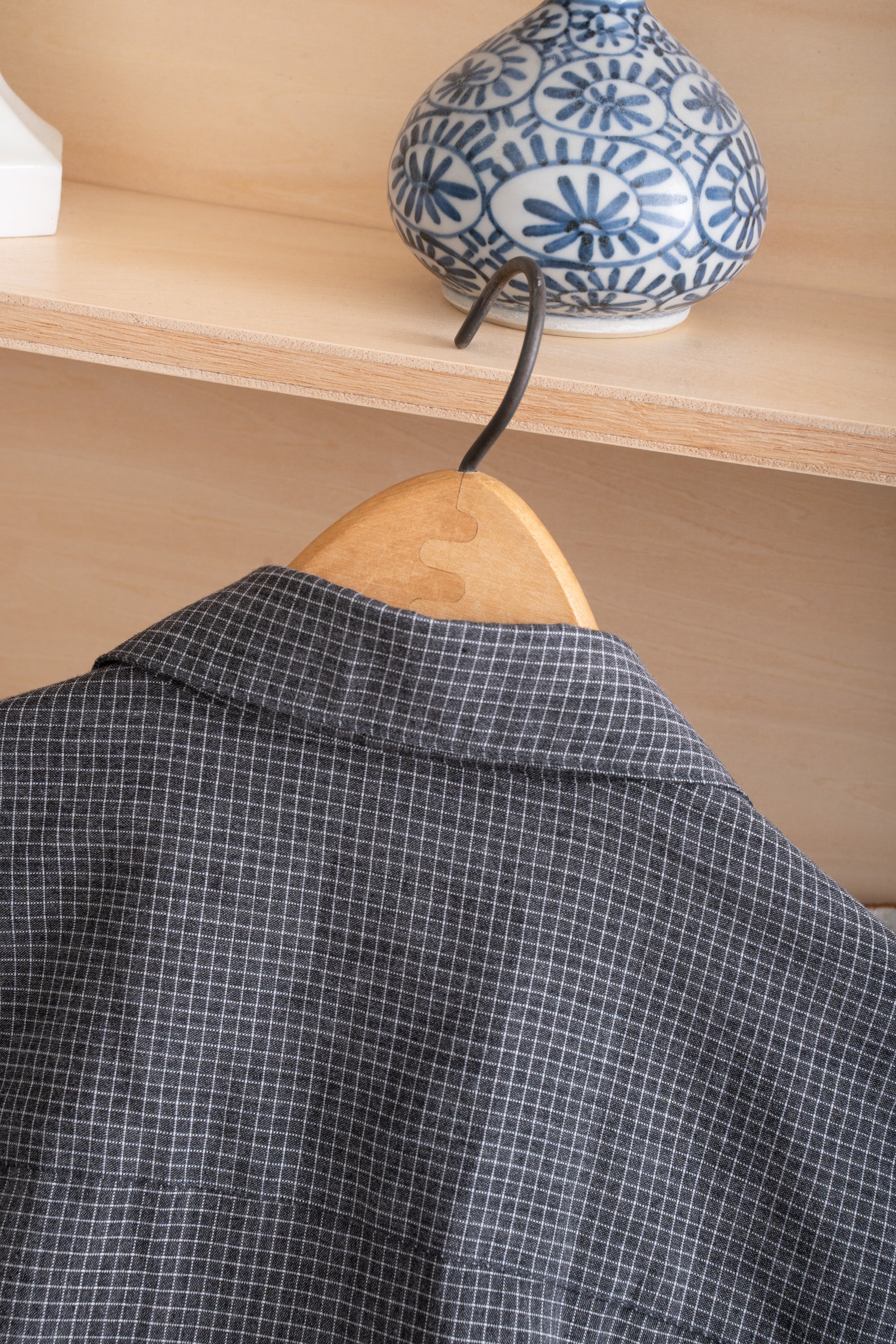 90~00S GEOFFREY BEENE RAYON CHECK SHIRT