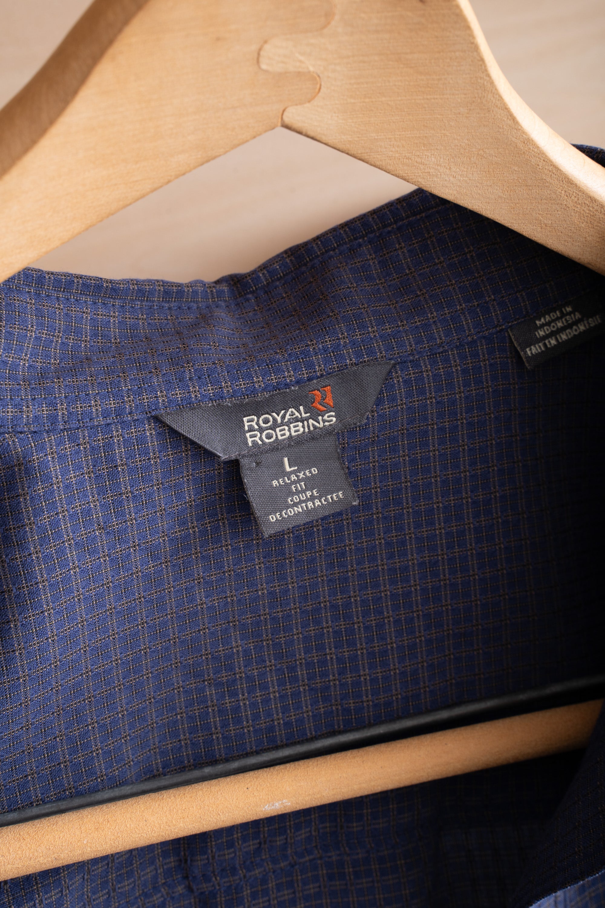 00S ROYAL ROBBINS CHECKED RAYON SHIRT