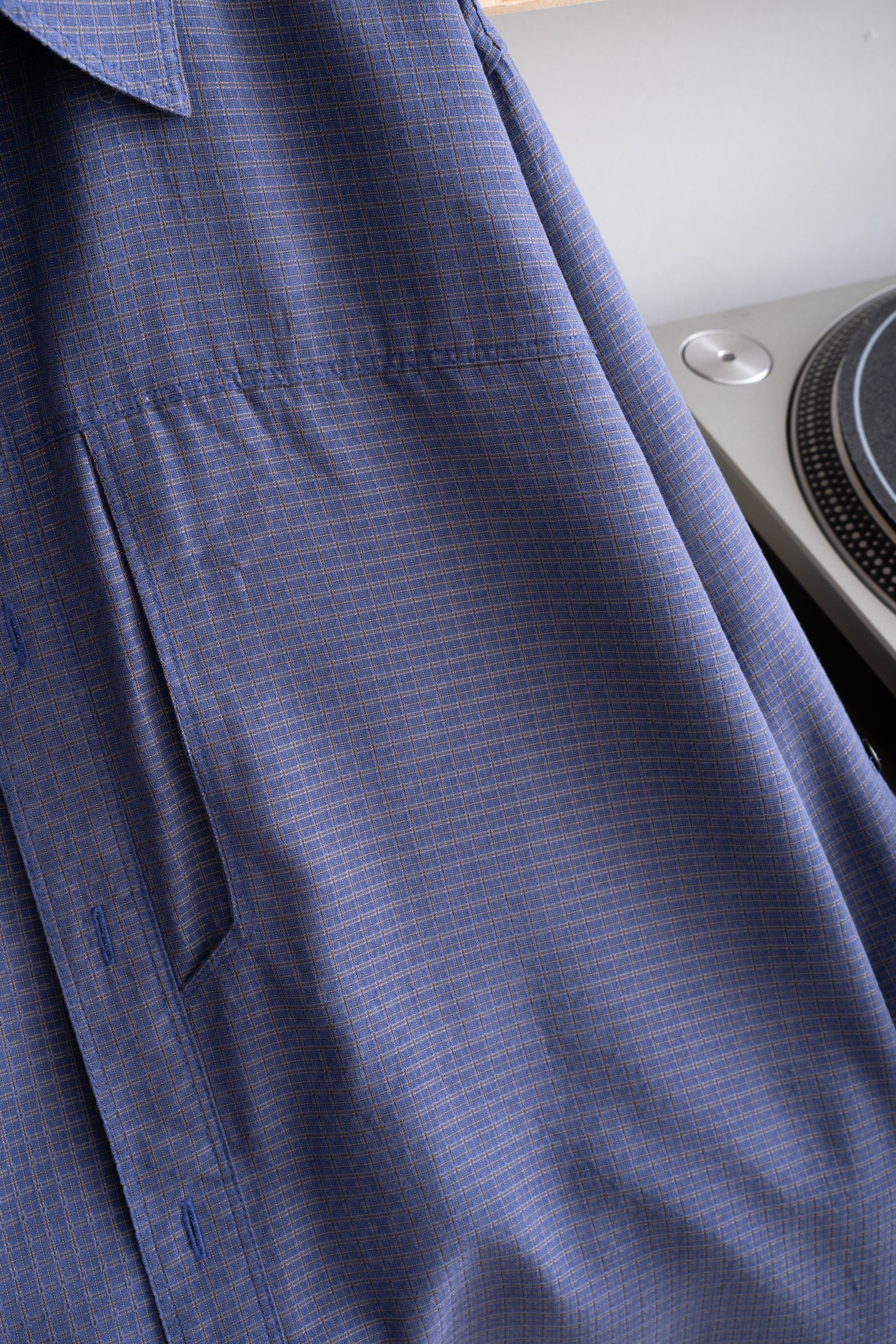 00S ROYAL ROBBINS CHECKED RAYON SHIRT