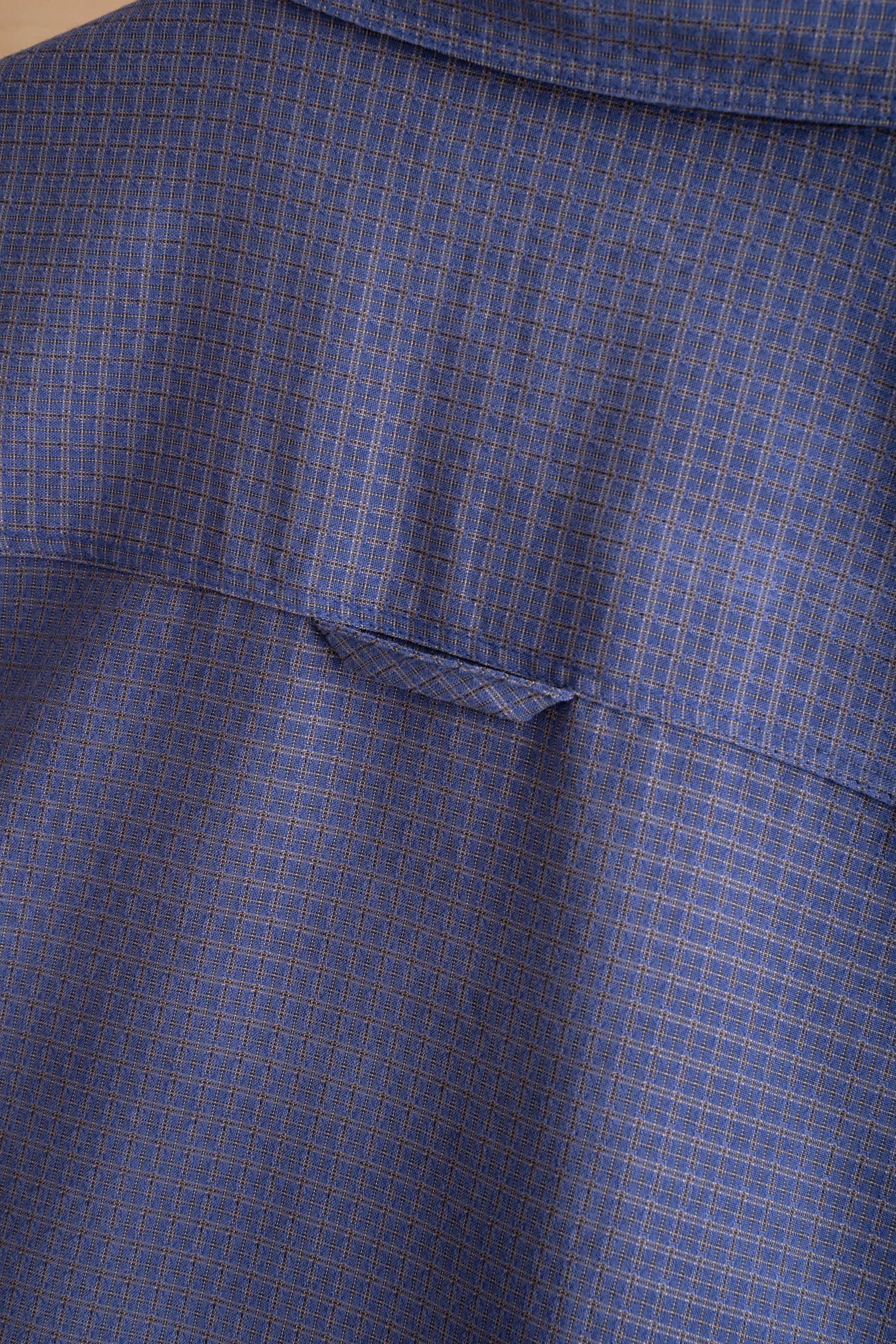 00S ROYAL ROBBINS CHECKED RAYON SHIRT