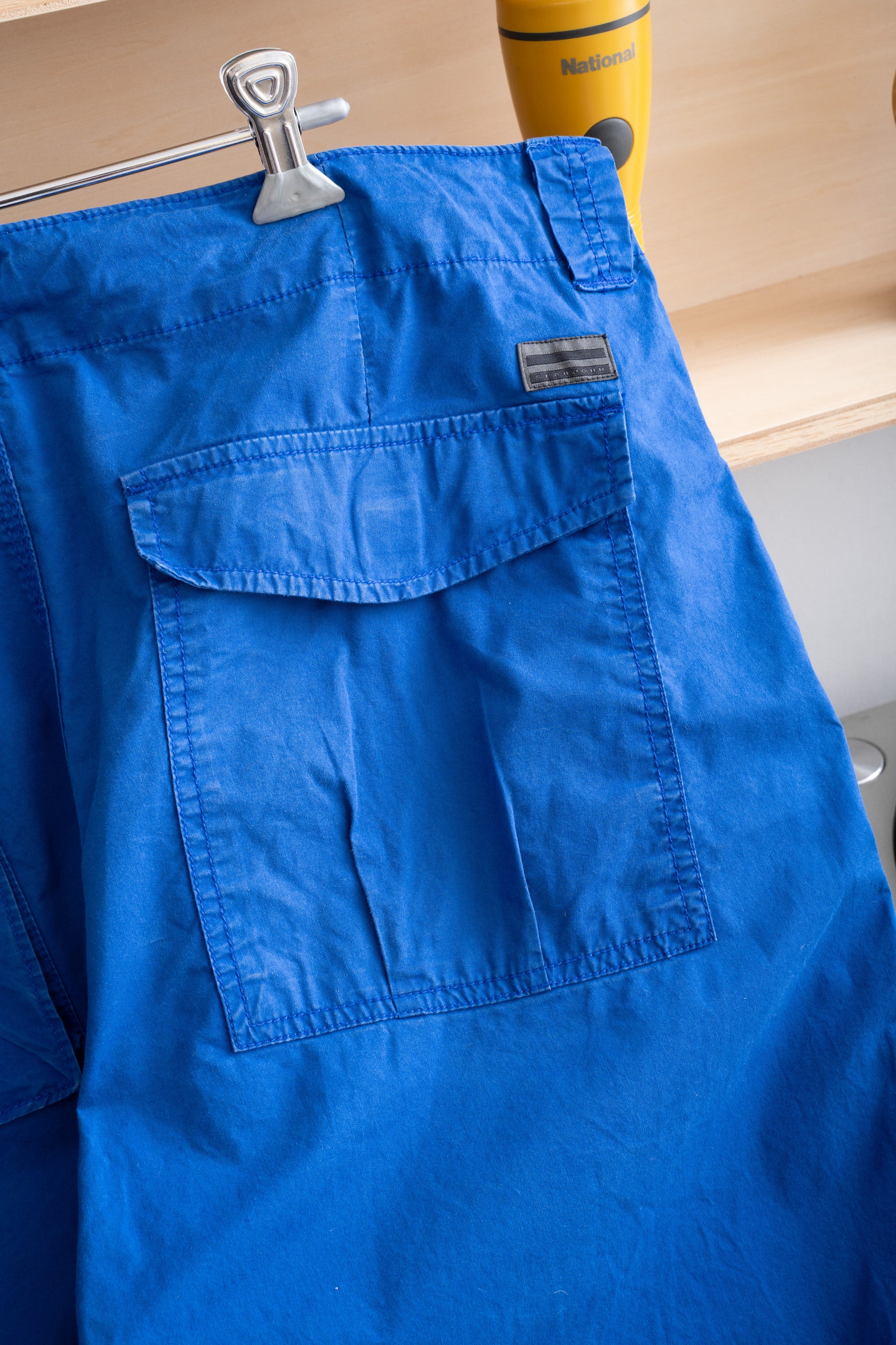 00S SEAN JOHN MULTI POCKET SHORTS