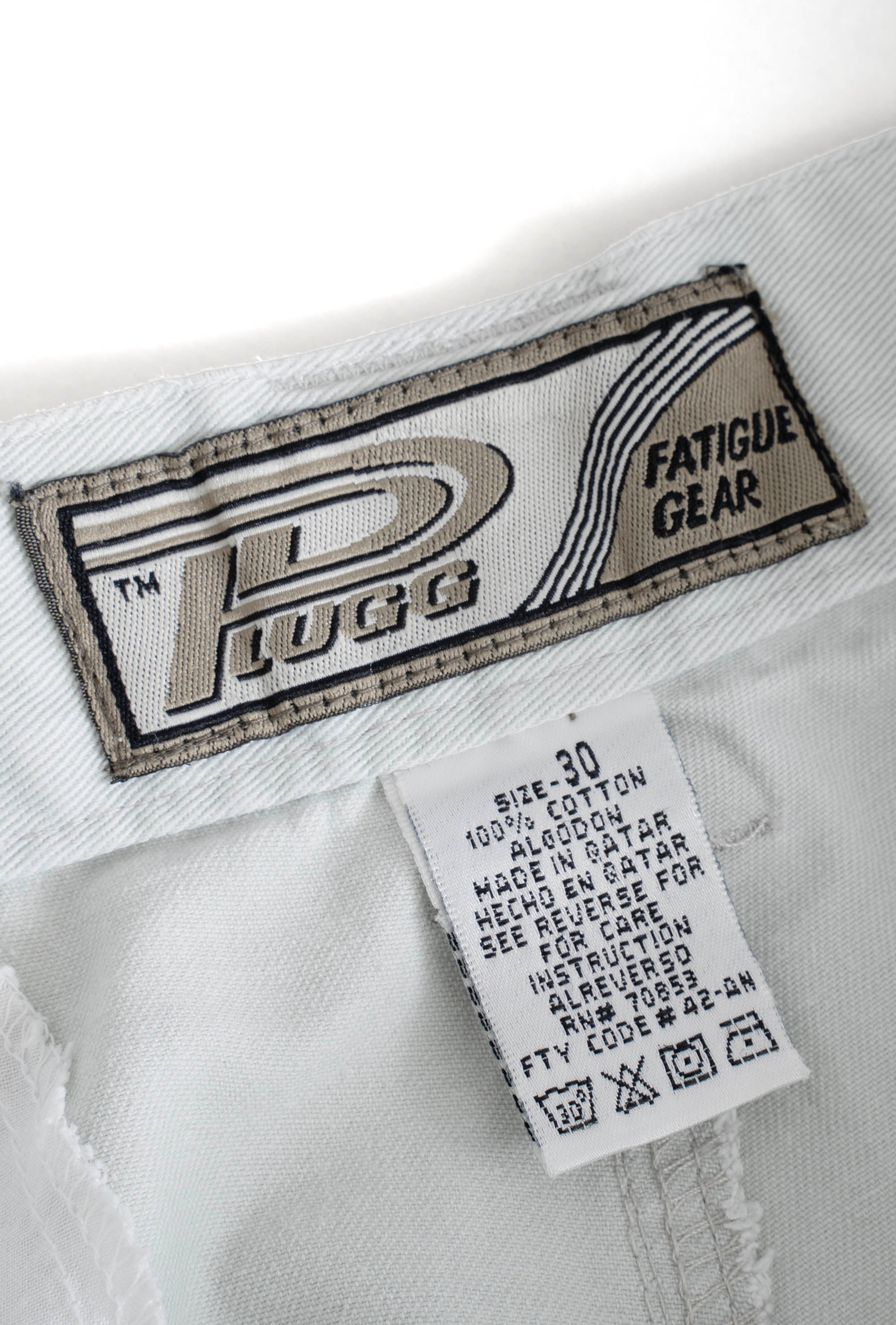 90S PLUGG CARGO SHORTS