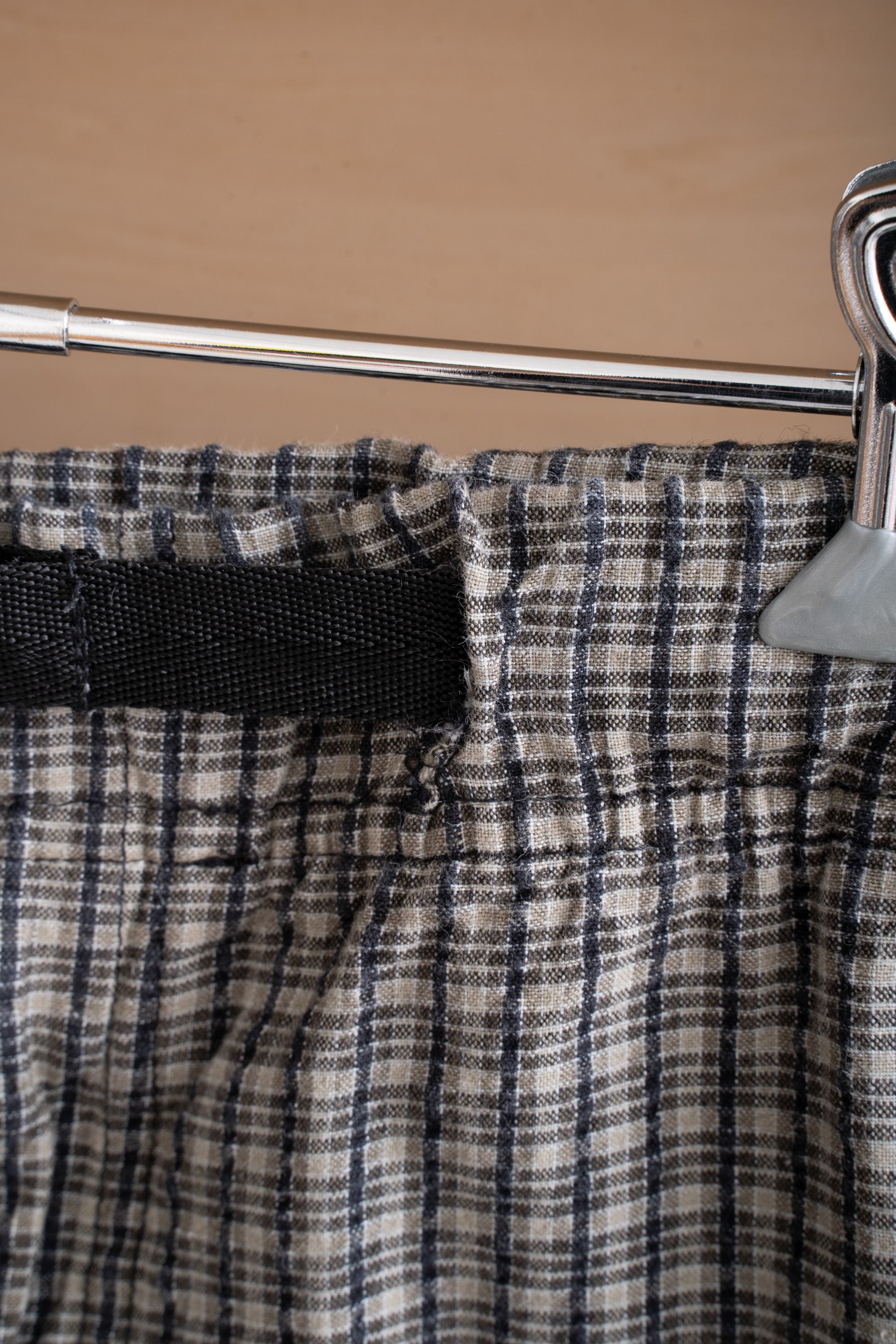 90~00S FADED GLORY CHECKED CARGO SHORTS