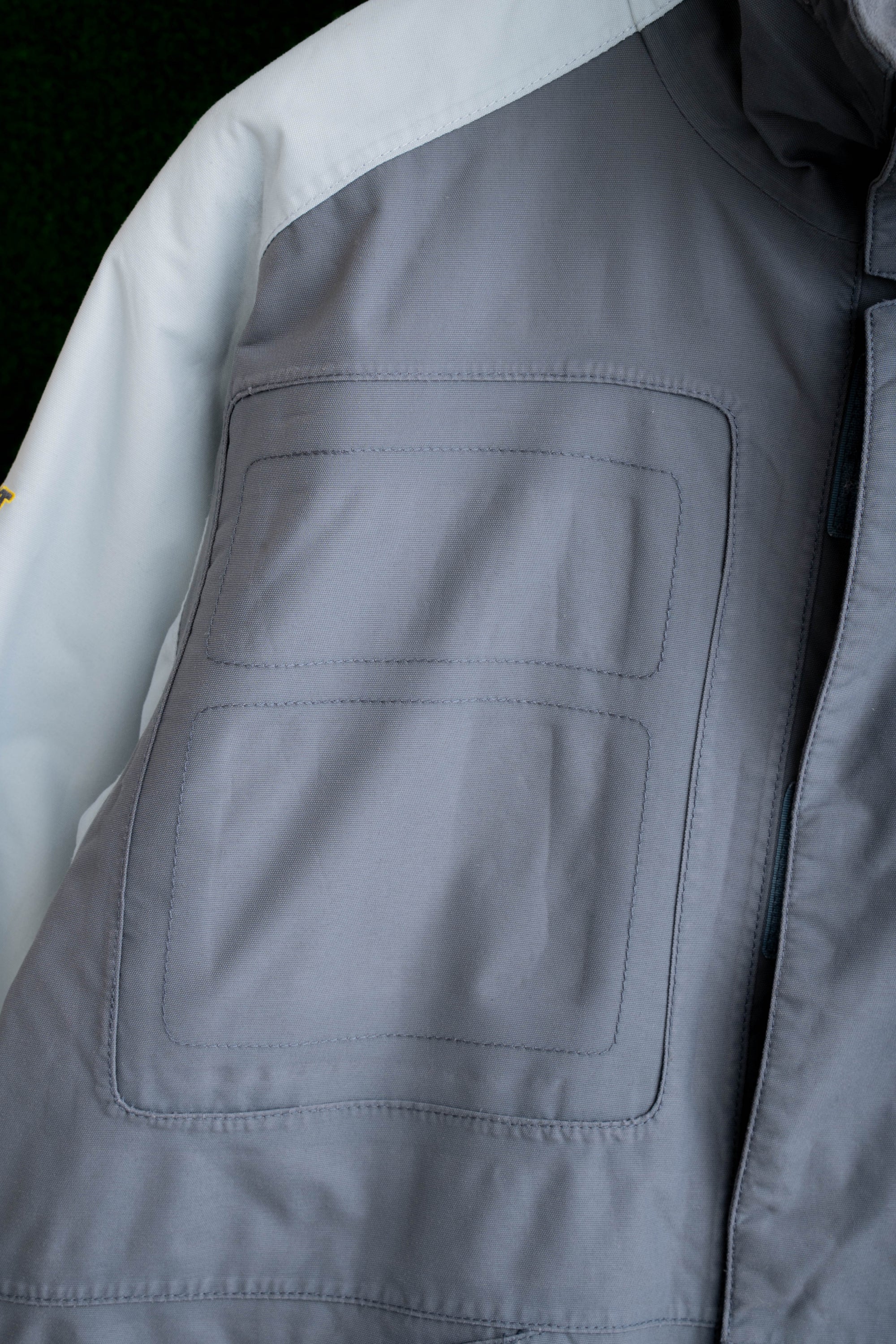 00S BURTON SNOW JACKET