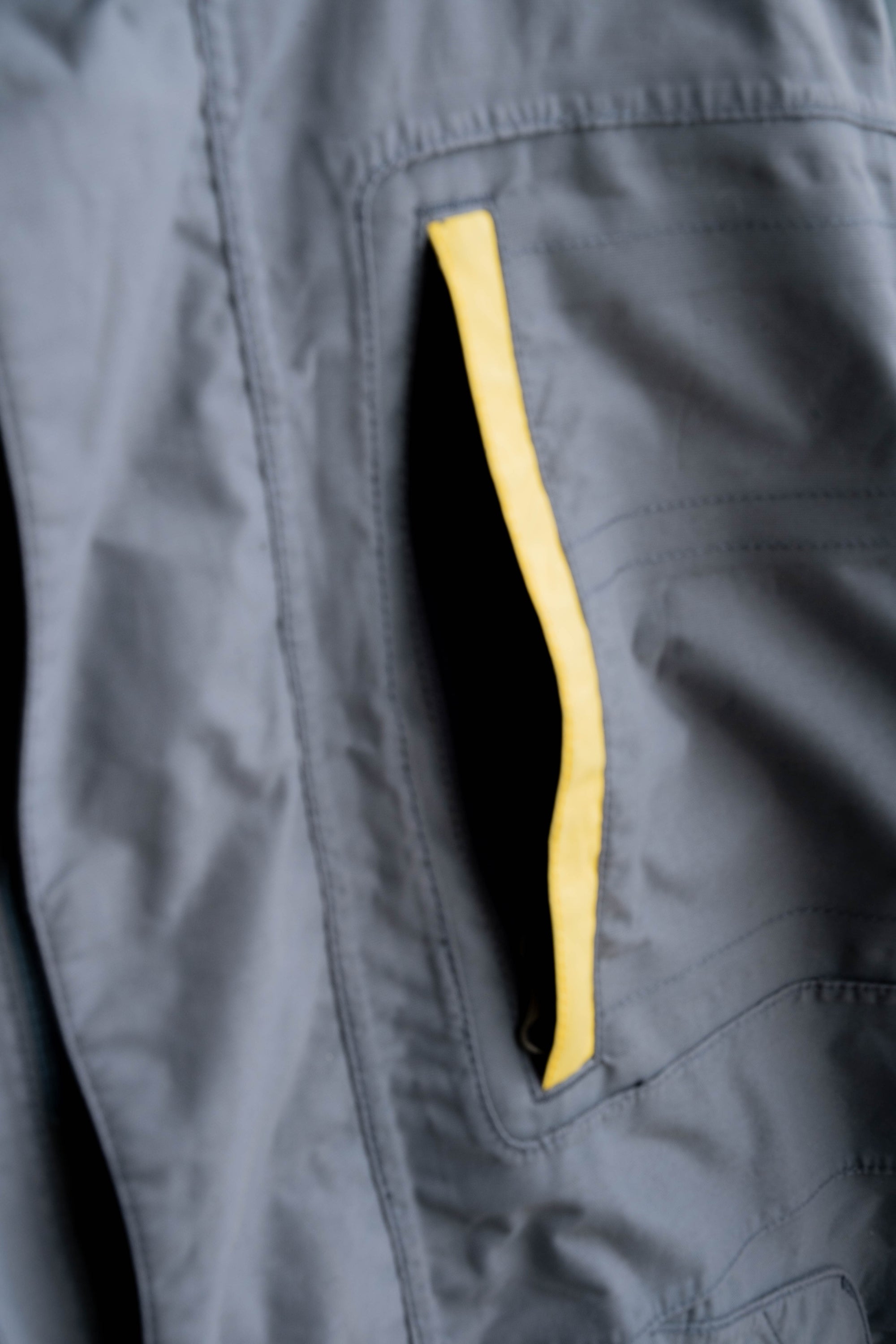 00S BURTON SNOW JACKET