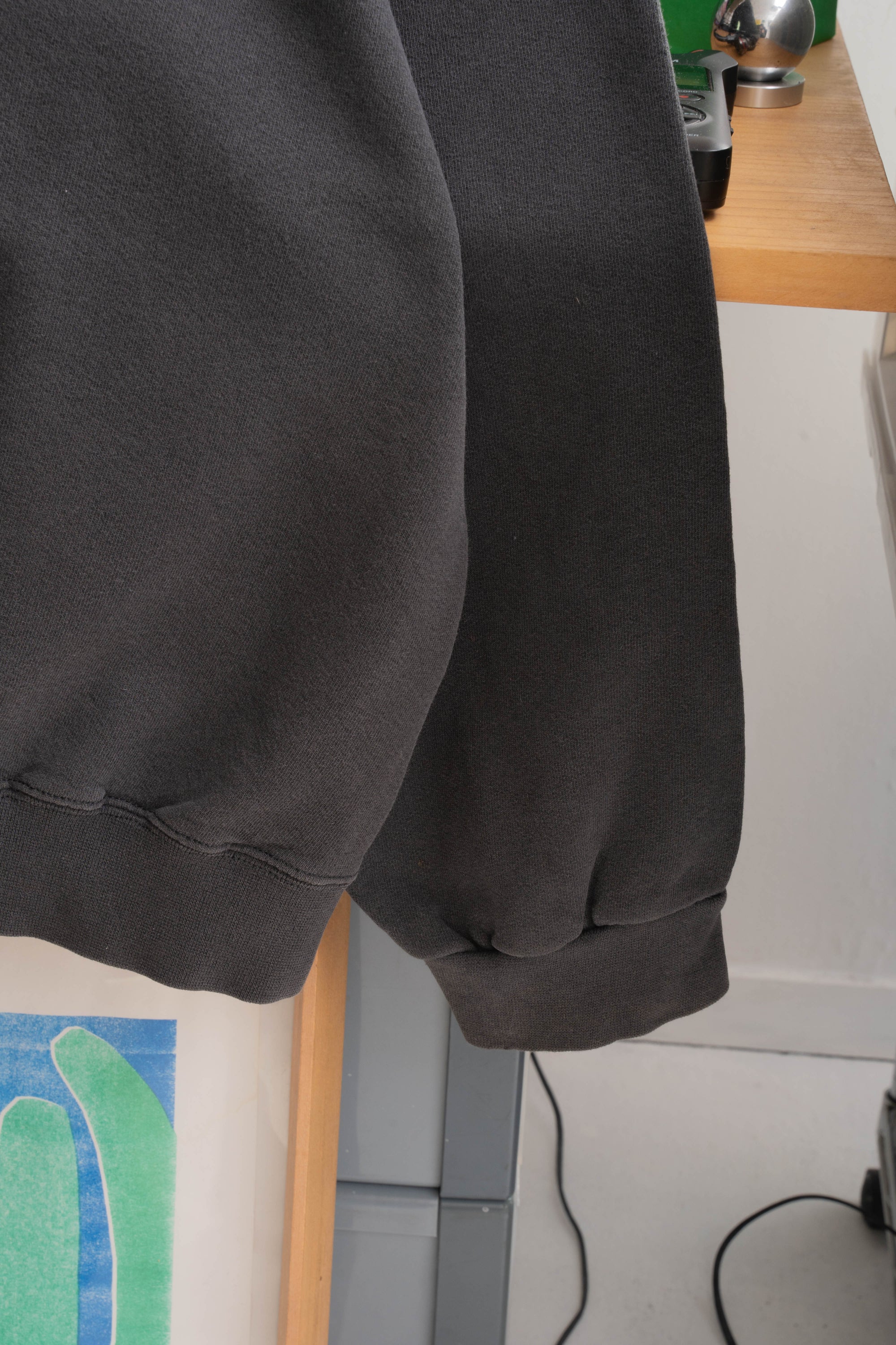80~90S MADE IN USA DAMAGED SWEAT SHIRT