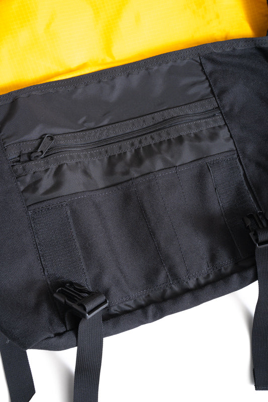 90~00S EMS MESSENGER BAG