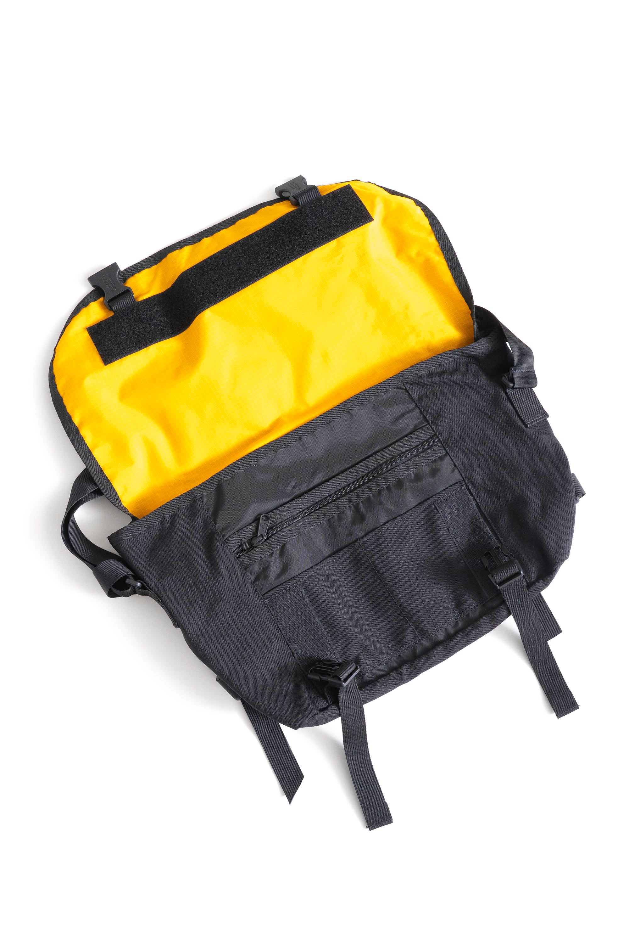 90~00S EMS MESSENGER BAG