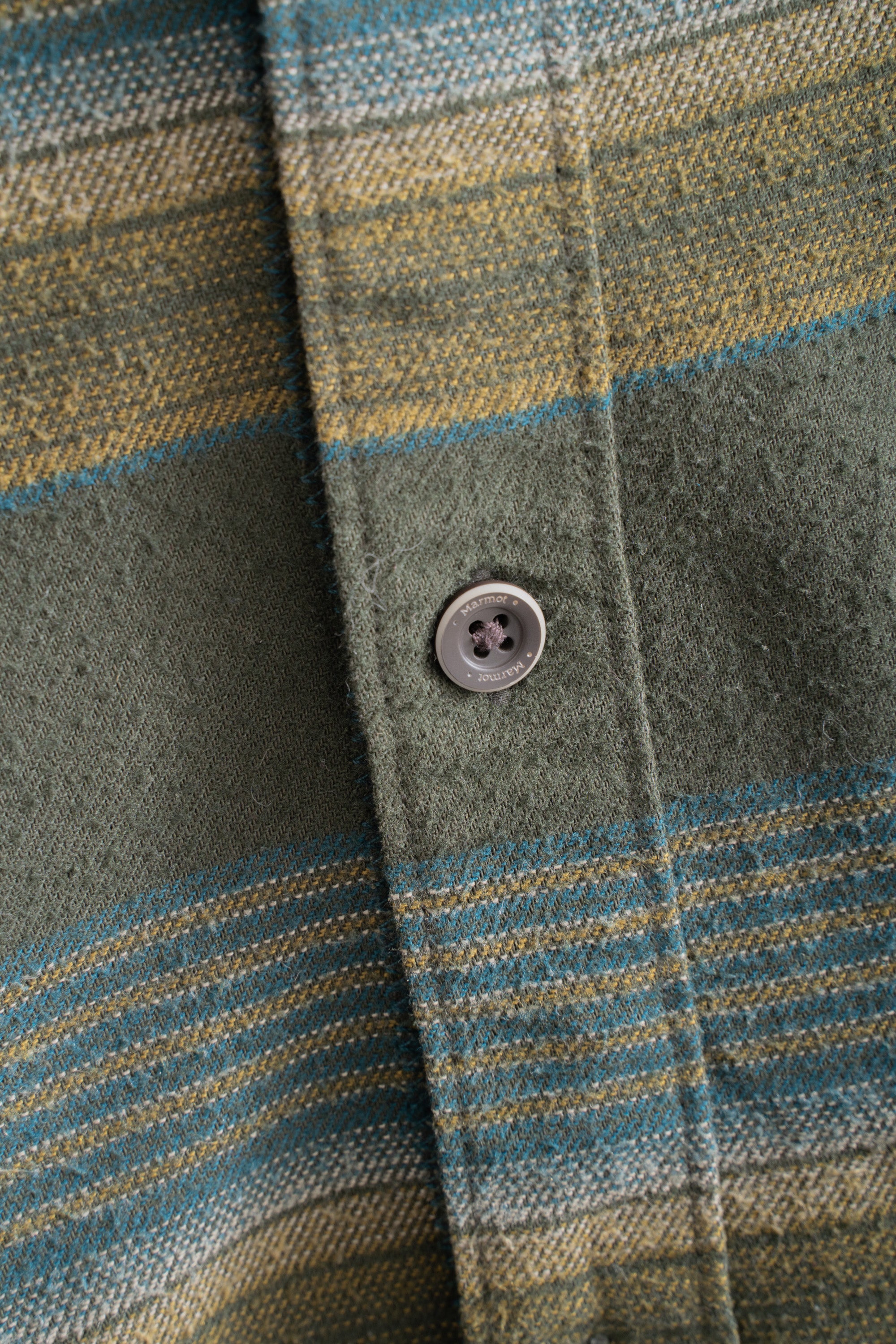 00~10S MARMOT STRIPED SHIRT