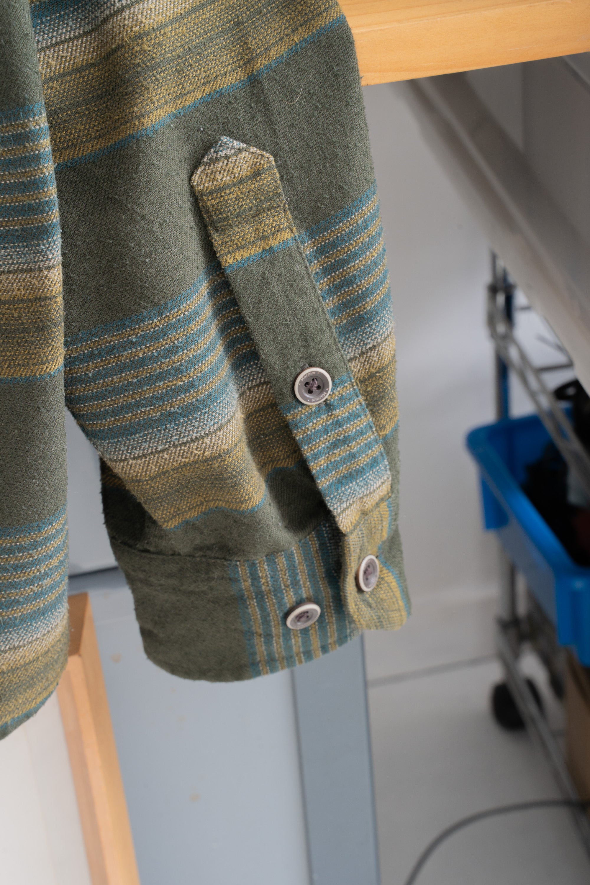 00~10S MARMOT STRIPED SHIRT