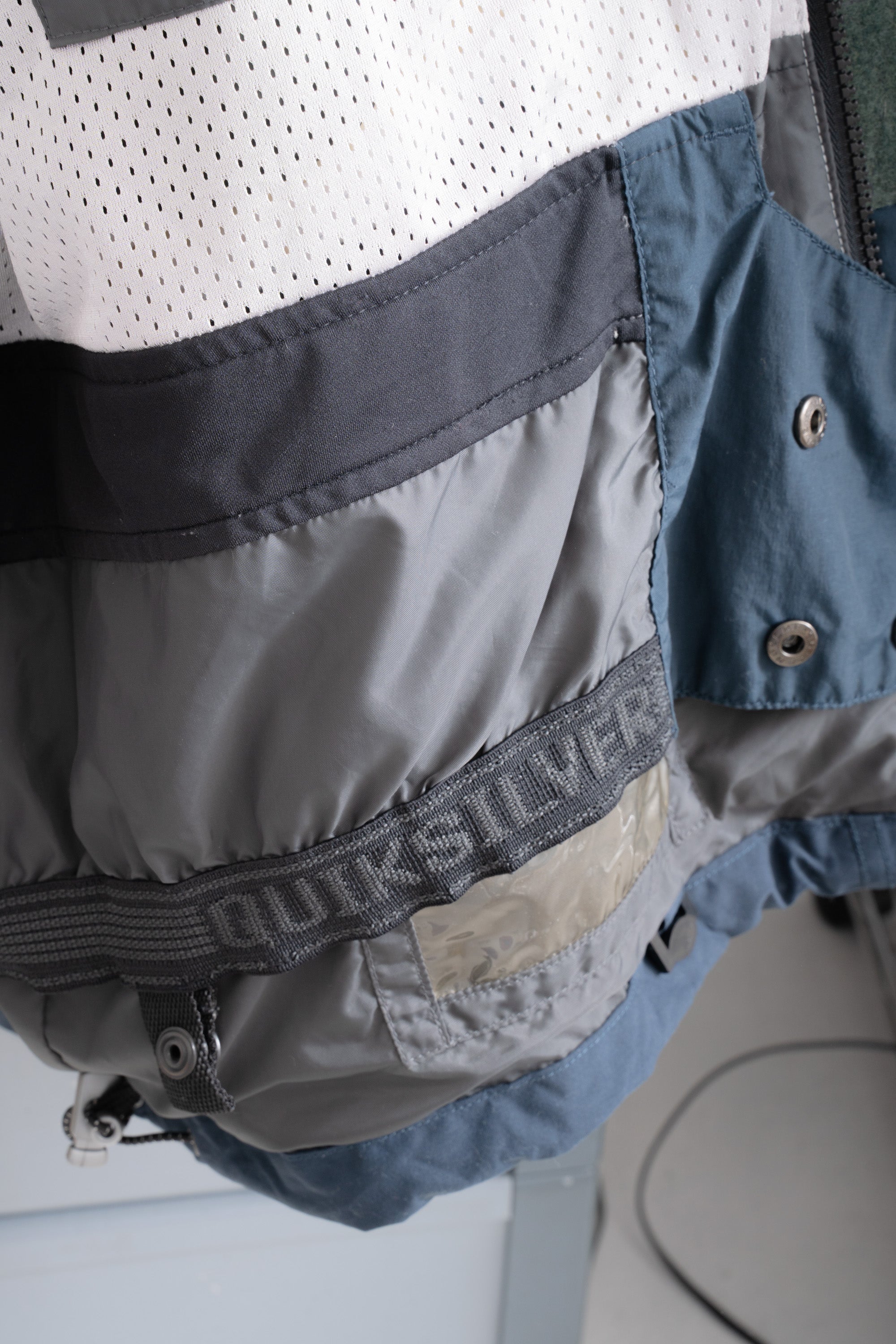 00S QUICK SILVER SNOW JACKET