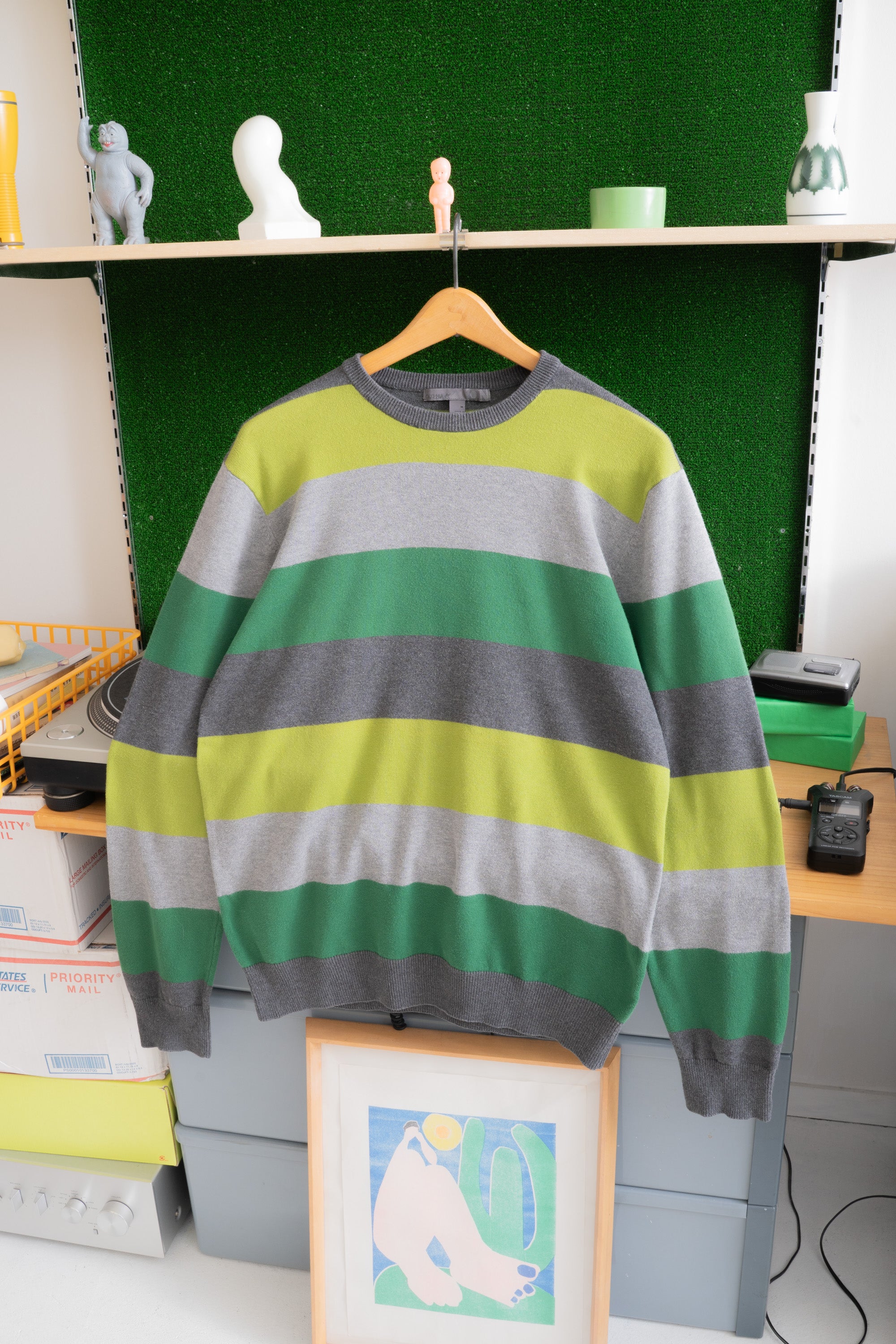 00S OLD NAVY STRIPED SWEATER