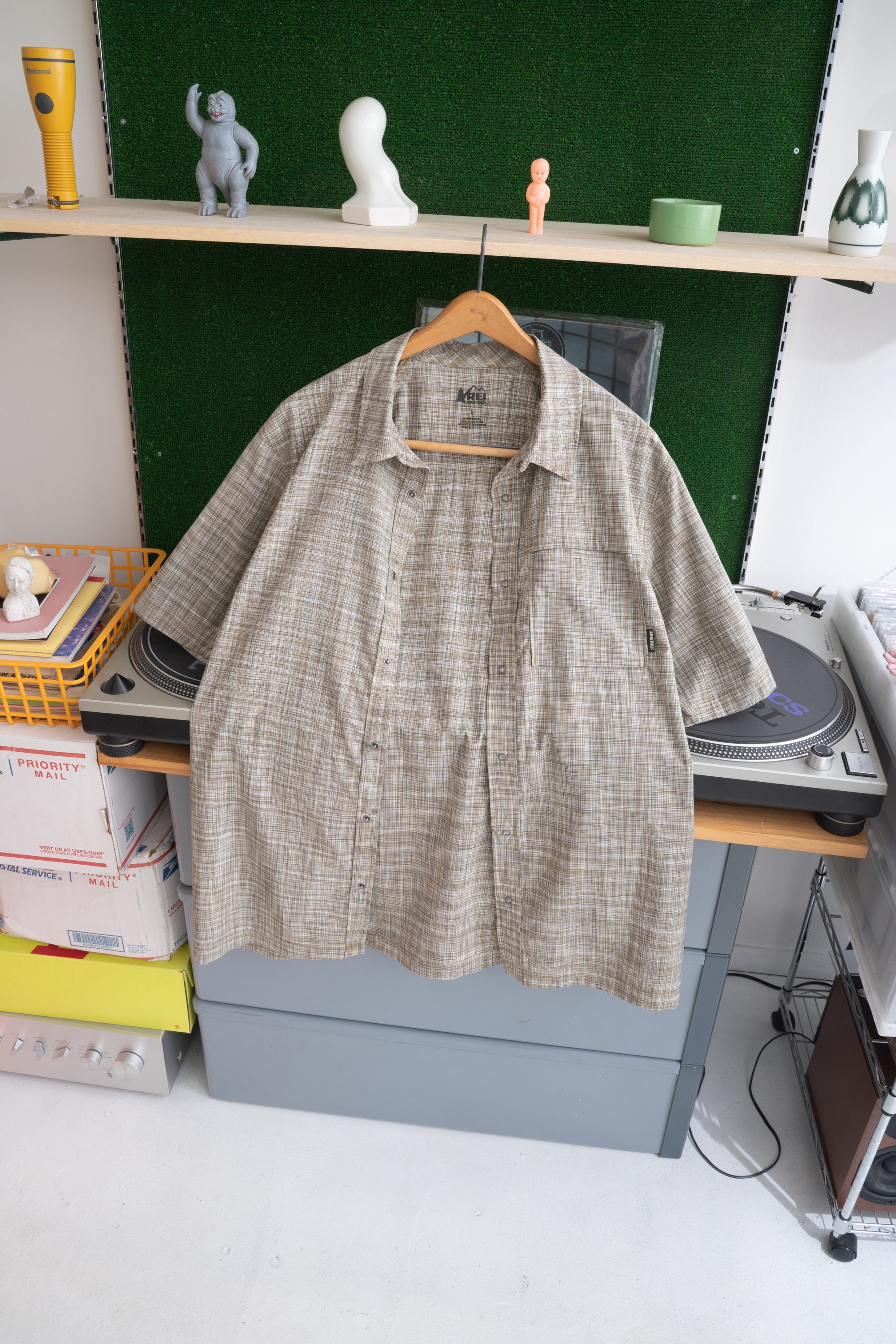 10S REI CHECKED SHIRT