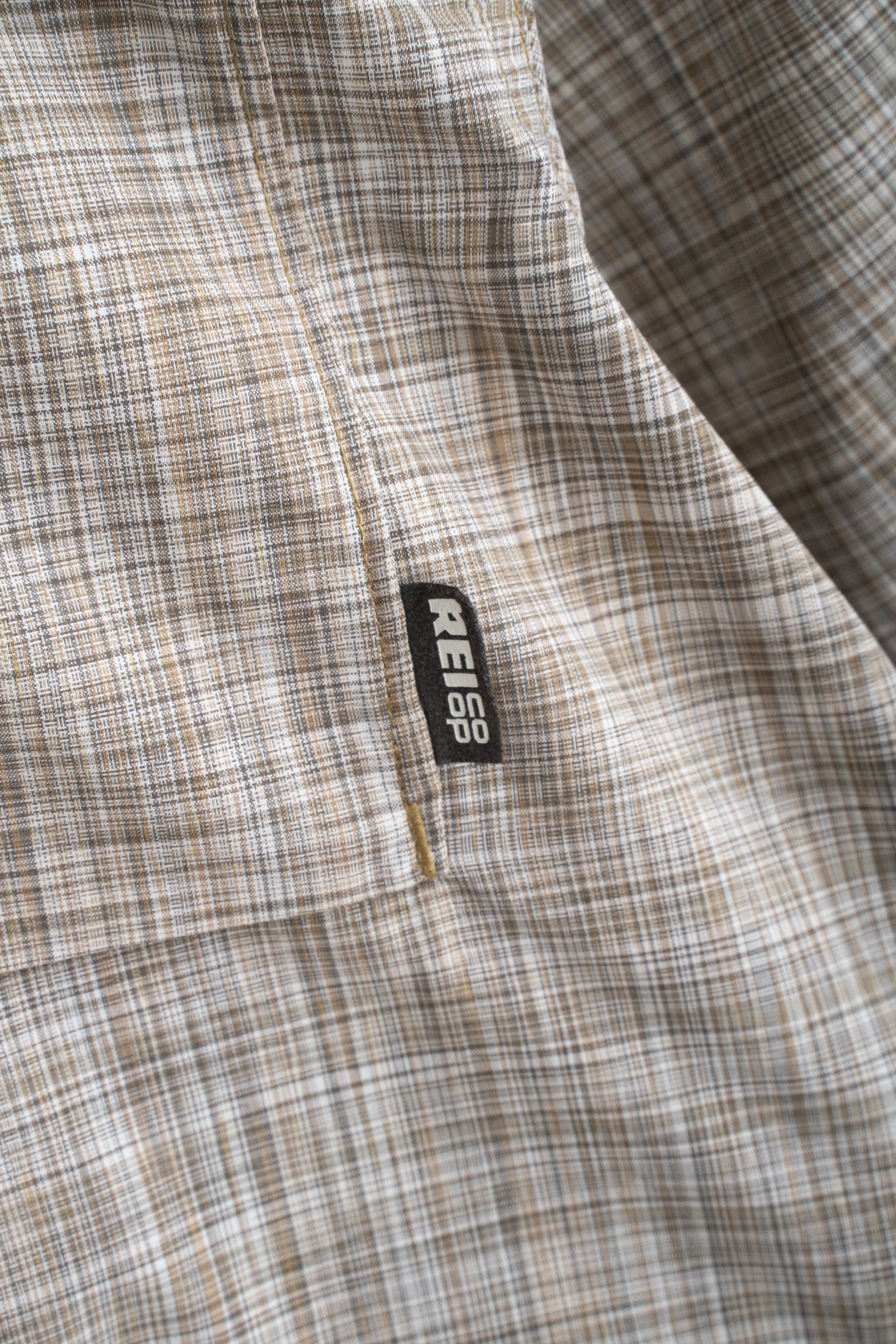 10S REI CHECKED SHIRT