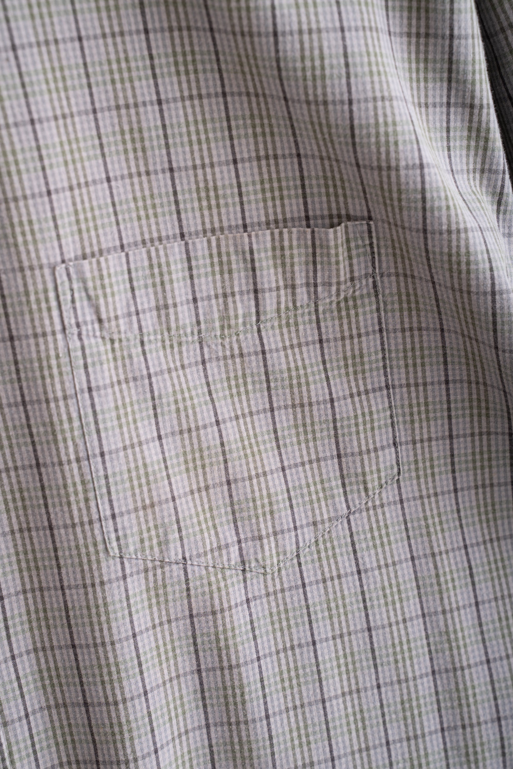 00S MOSSIMO CHECKED SHIRT