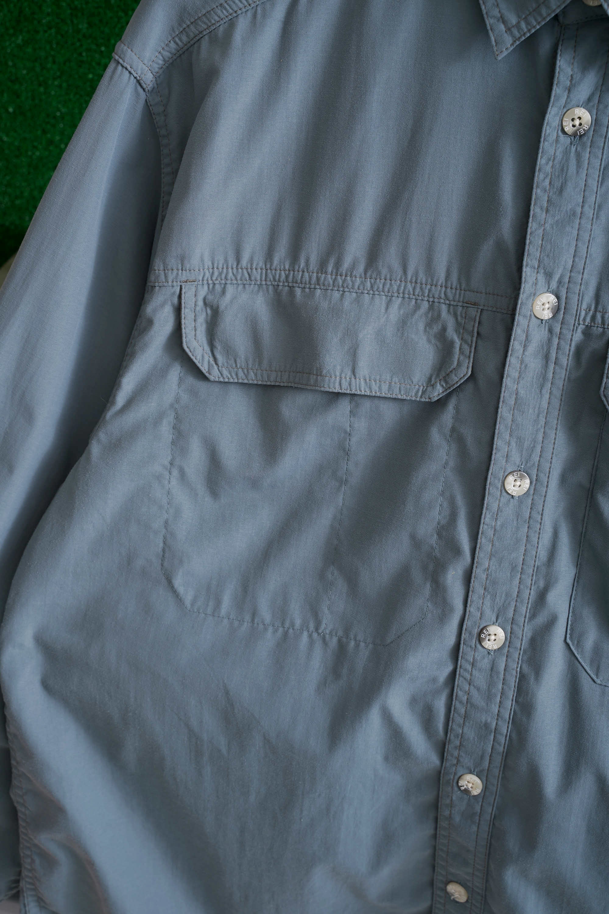 00S REI OUTDOOR SHIRT
