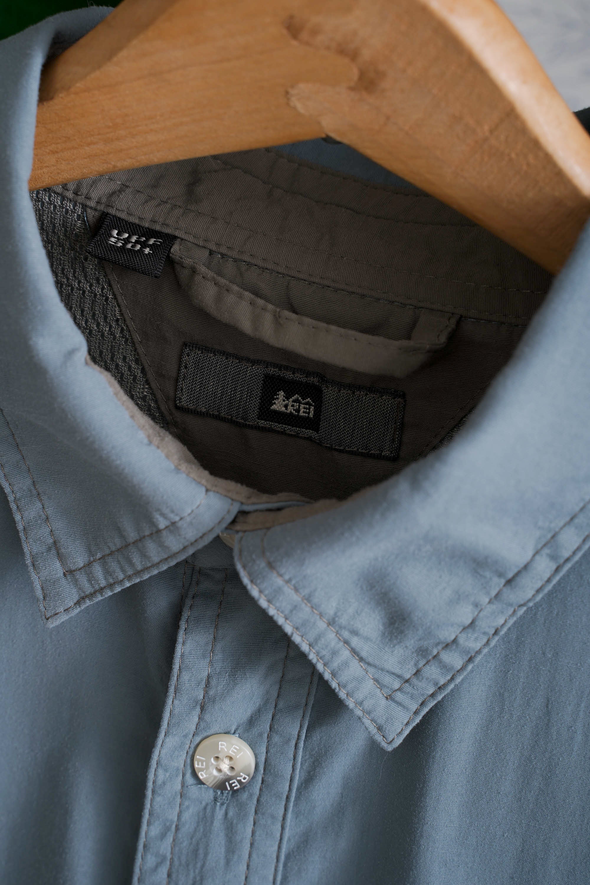 00S REI OUTDOOR SHIRT